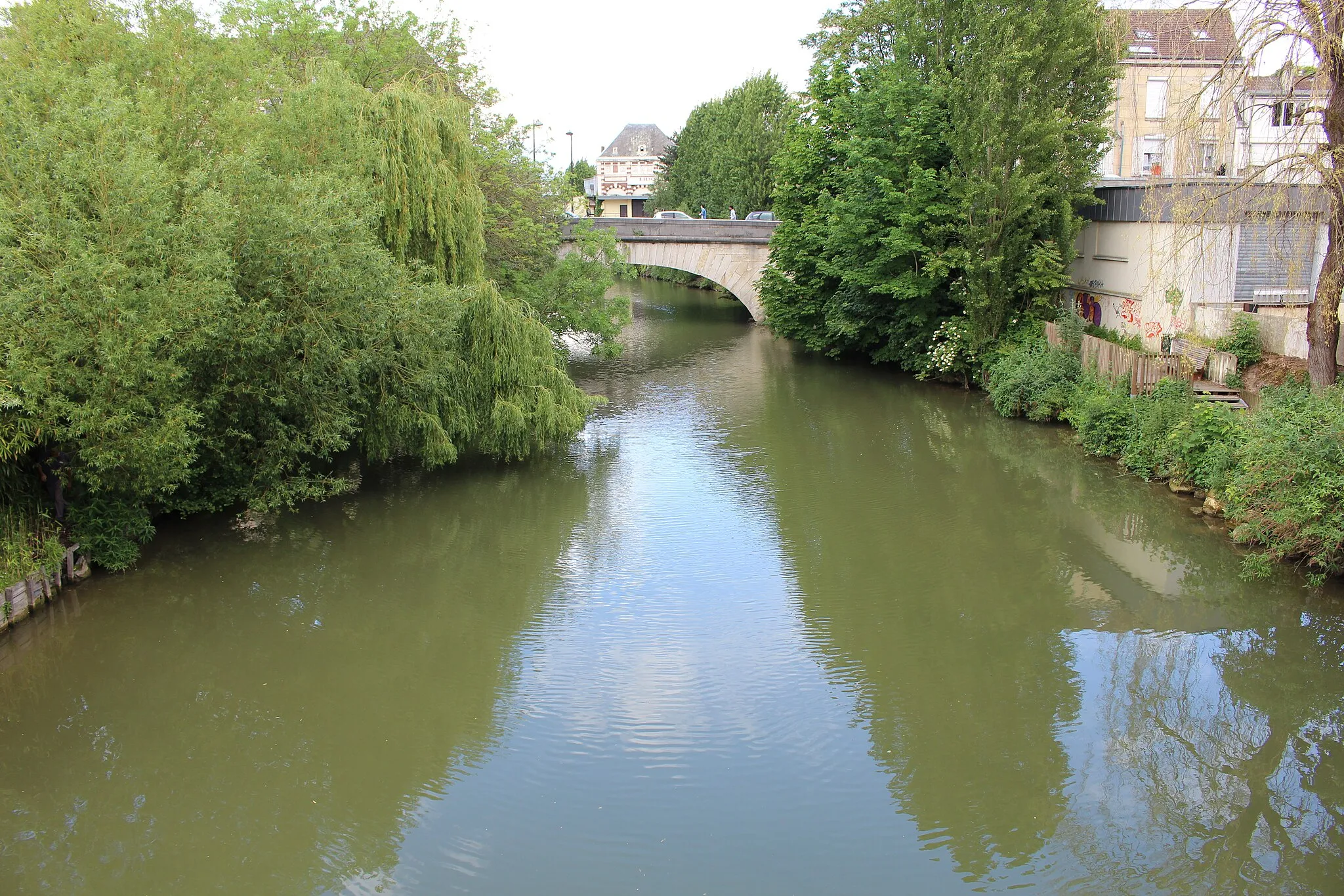 Photo showing: Bras sud de l'Oise à Creil.