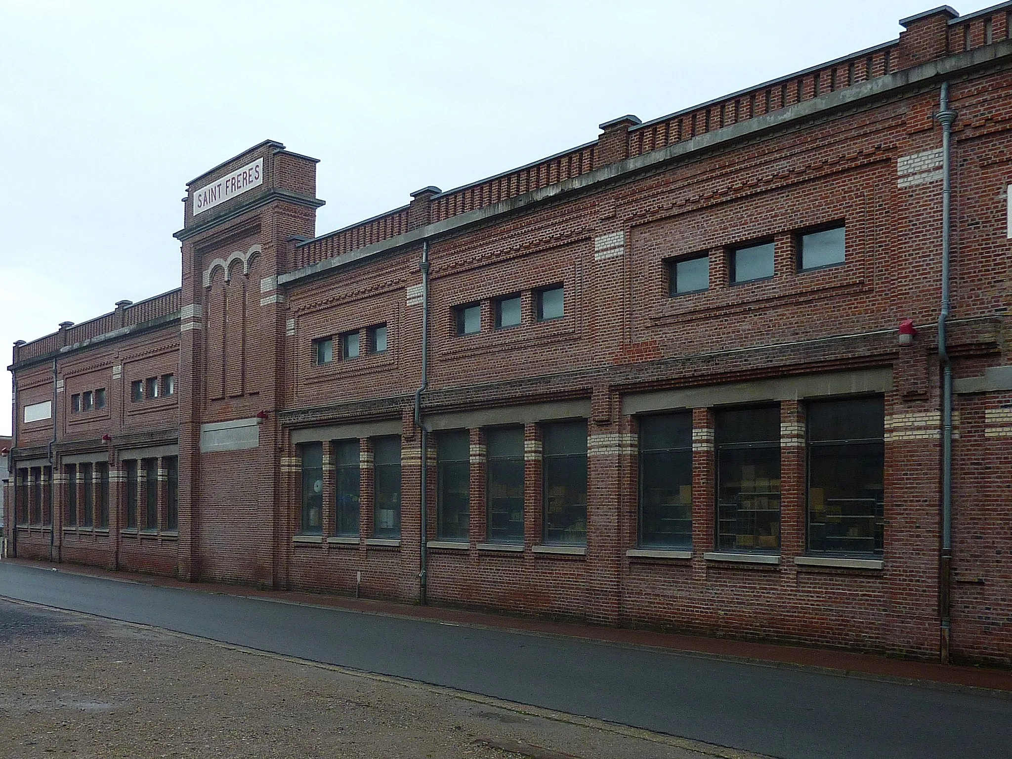 Photo showing: Ancienne manufacture des frères Saint - Flixecourt, Picardie, France.
