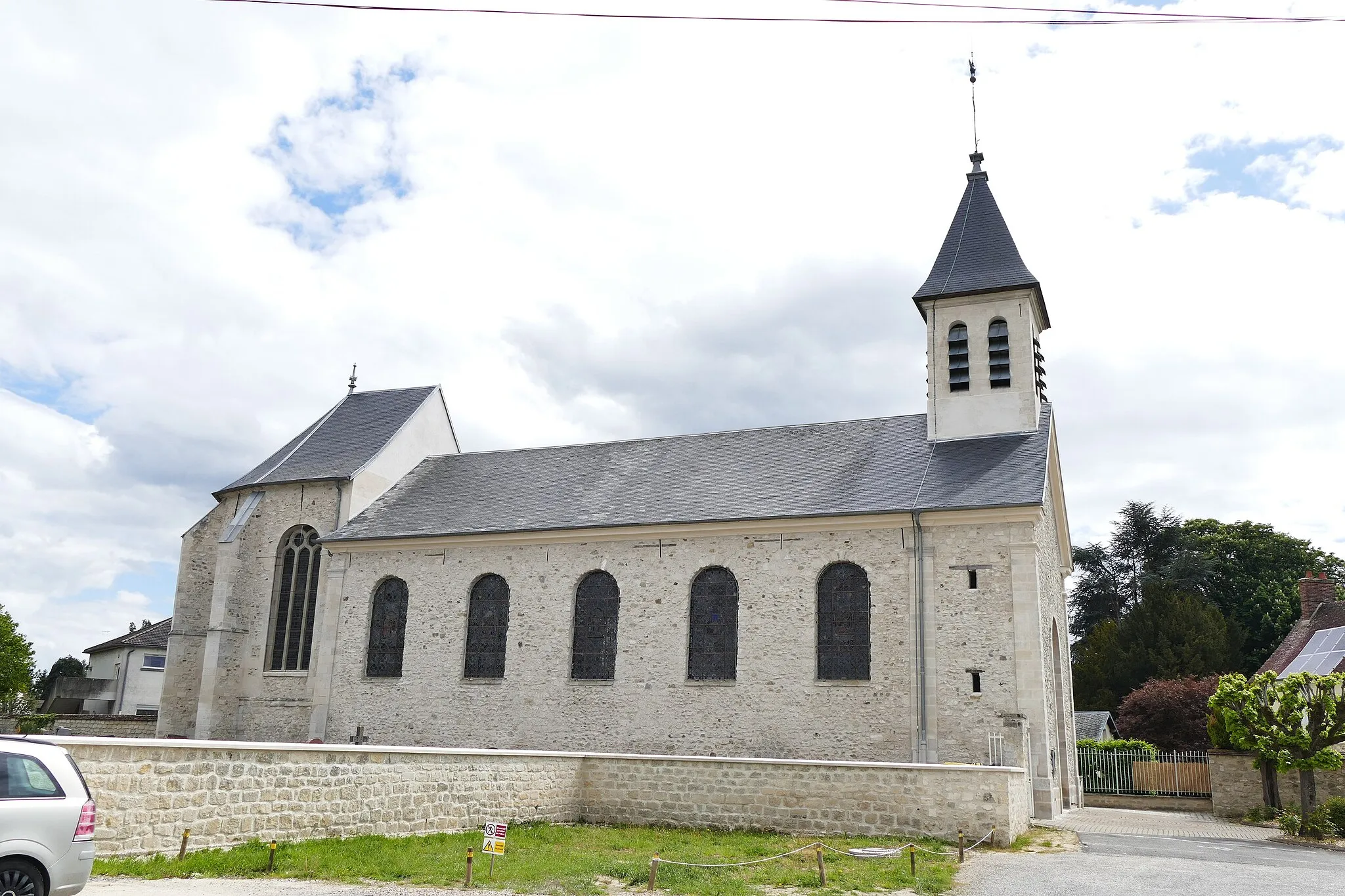 Photo showing: Saint-Peter-Saint-Paul's church in Lagny-le-Sec (Oise, Hauts-de-France, France).