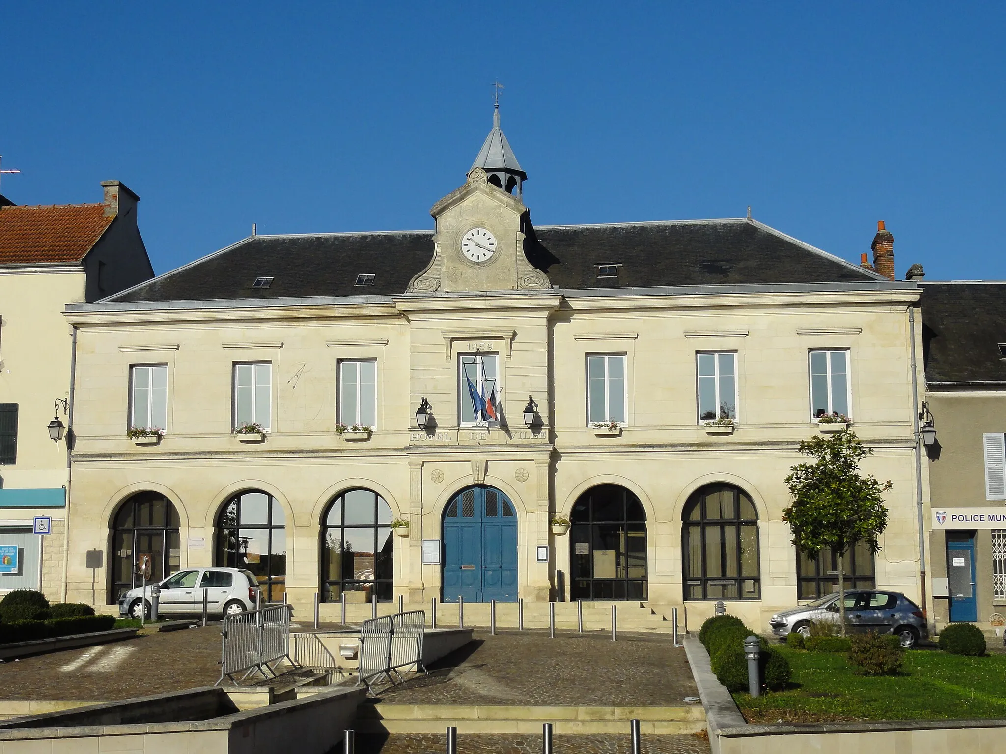 Photo showing: Hôtel de ville.