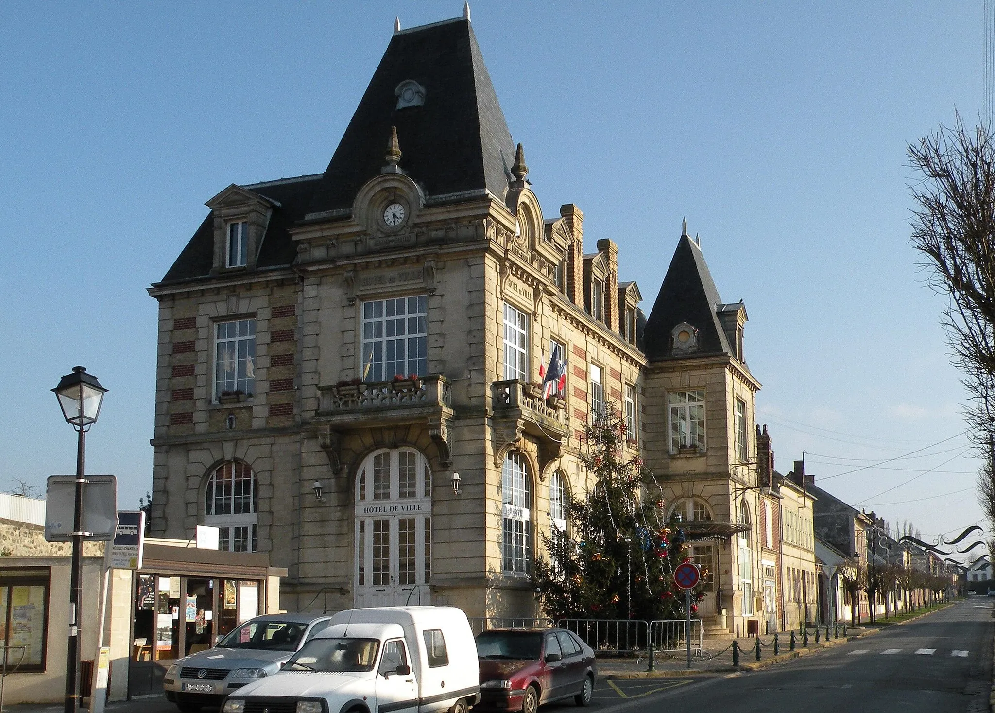 Photo showing: mairie de la commune de Neuilly-en-Thelle