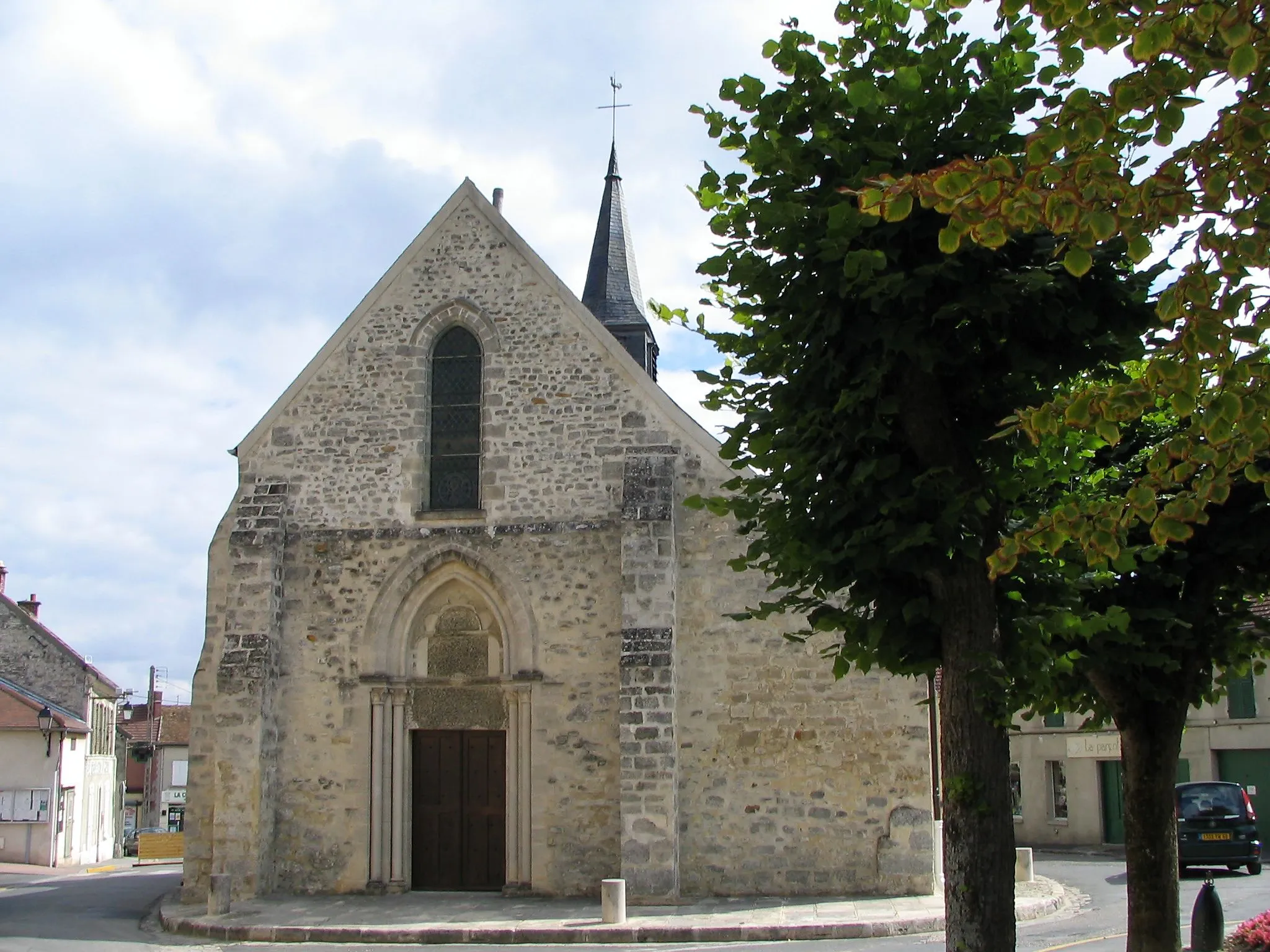 Photo showing: This building is inscrit au titre des monuments historiques de la France. It is indexed in the base Mérimée, a database of architectural heritage maintained by the French Ministry of Culture, under the reference PA00114799 .