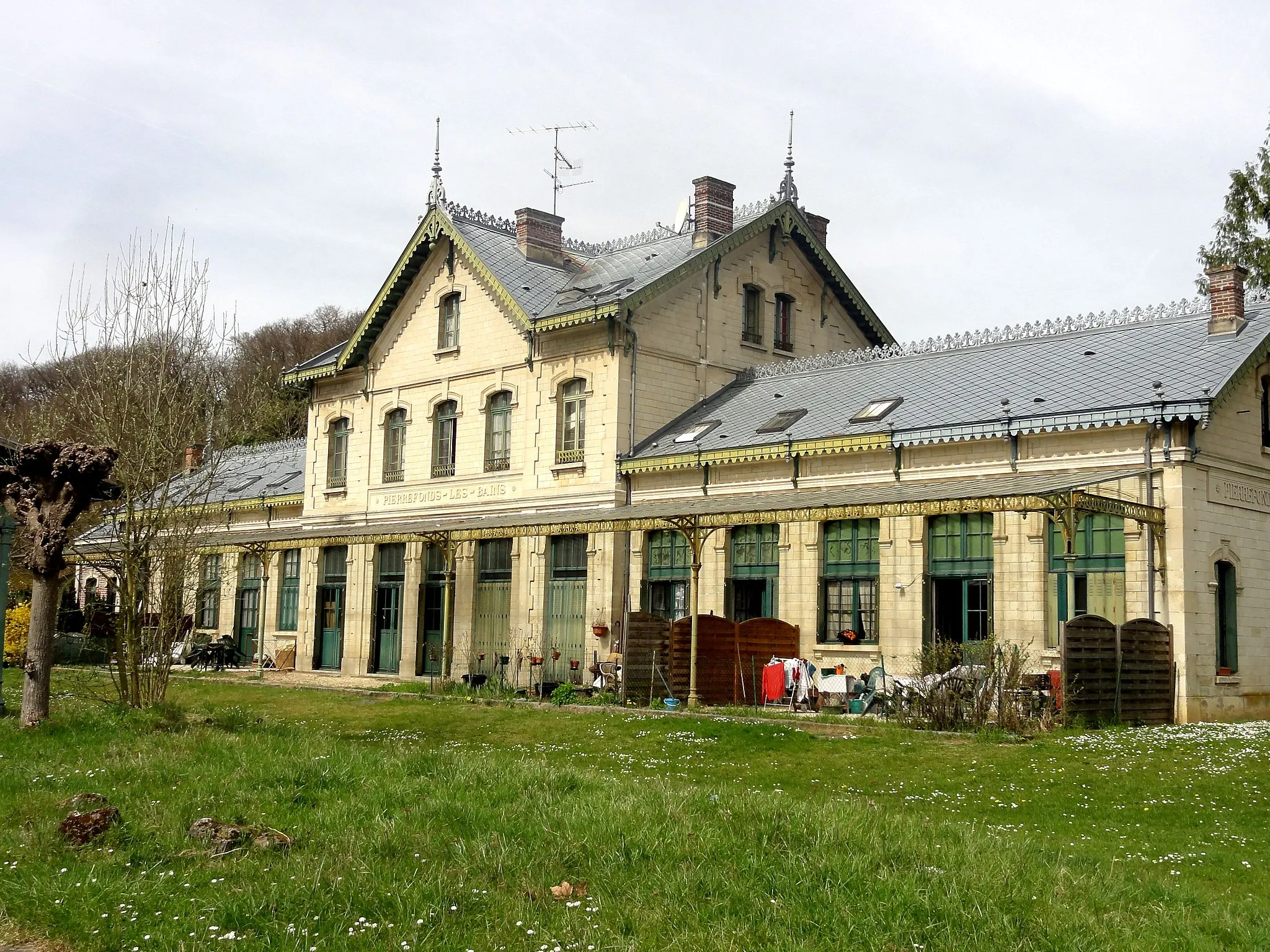 Photo showing: Ancienne gare de Pierrefonds.