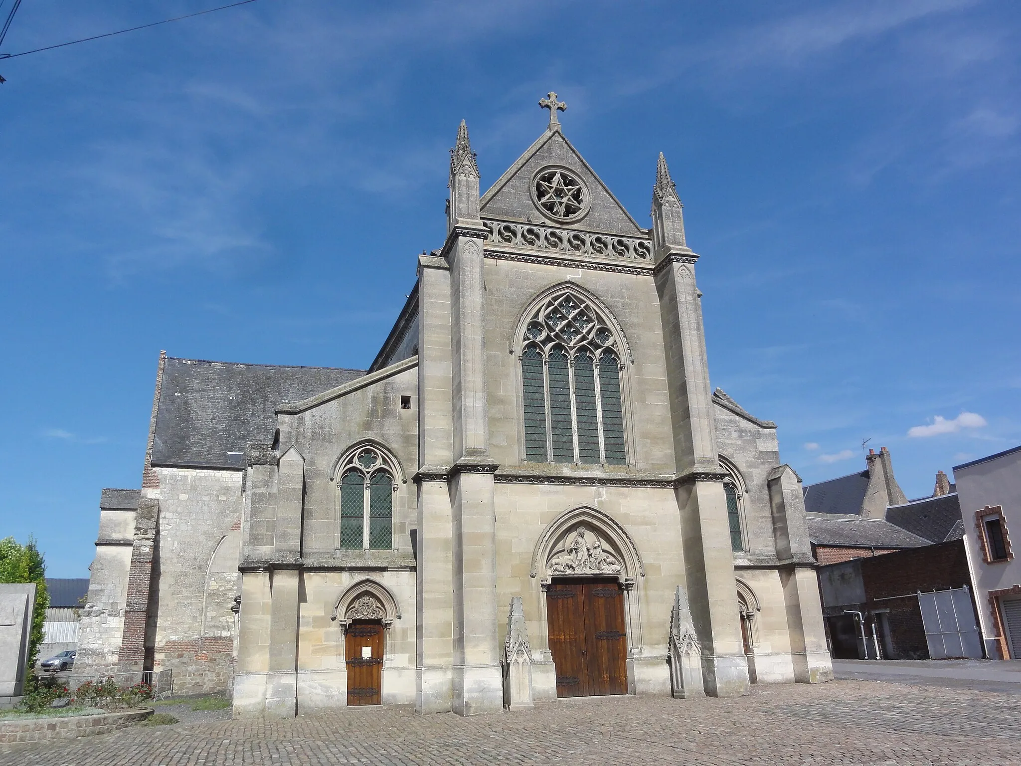 Photo showing: Ribemont (Aisne) église Saint-Pierre-et-Saint-Paul MH