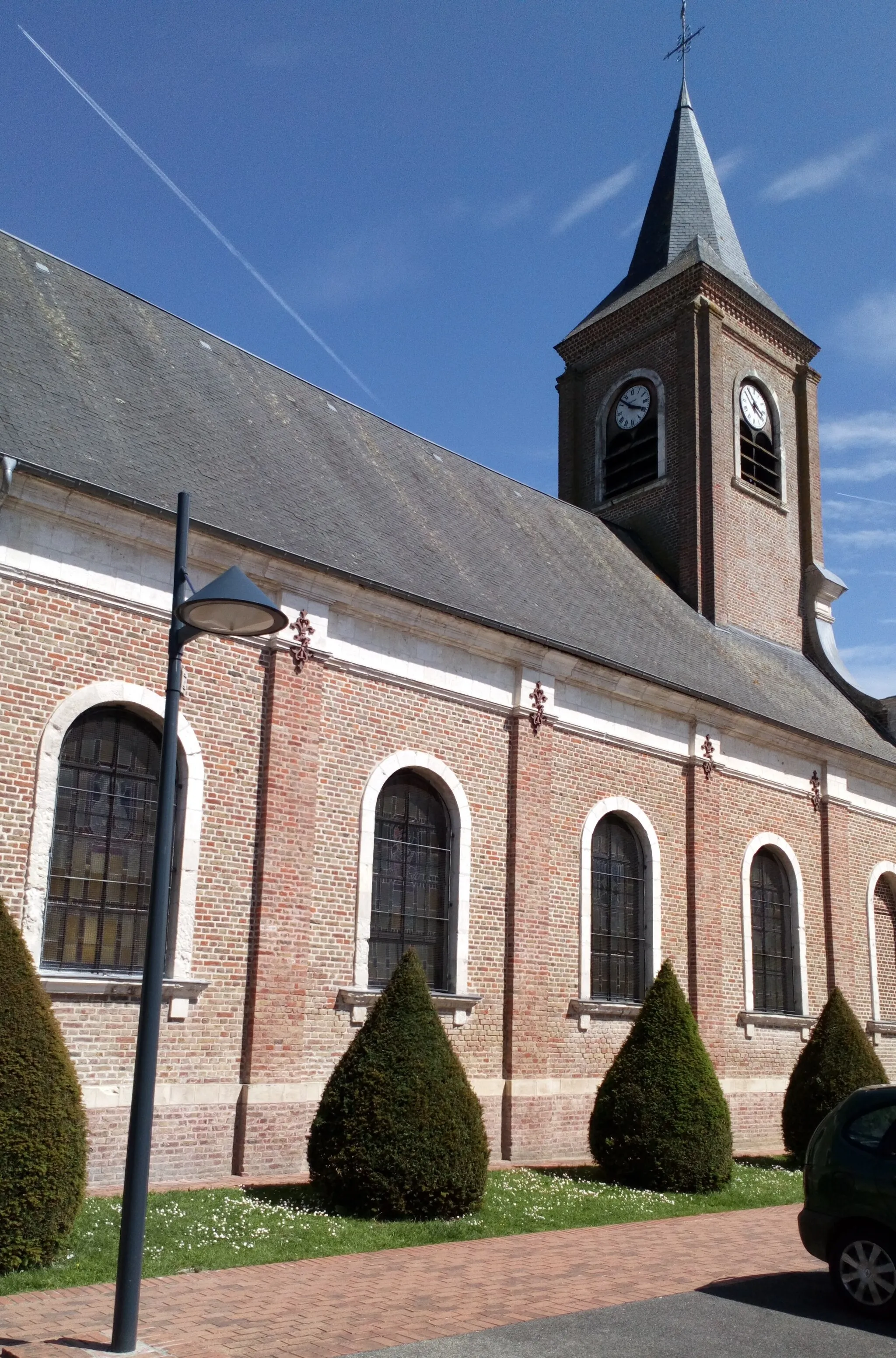 Photo showing: Église Saint-Léger de Saint-Léger-lès-Domart