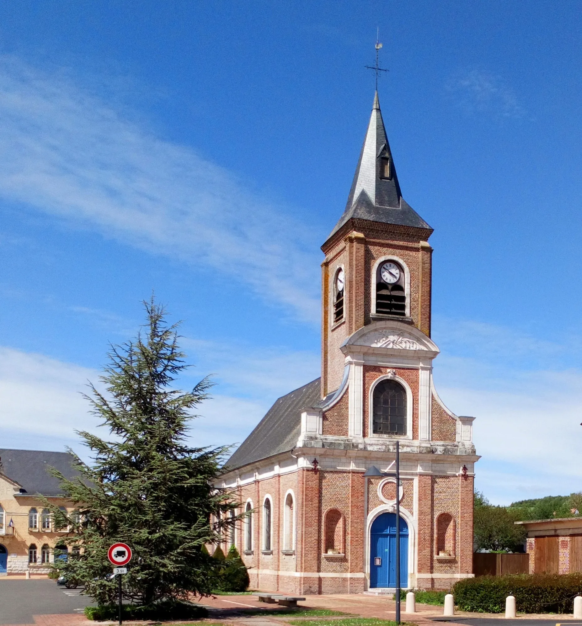 Photo showing: Église Saint-Léger de Saint-Léger-lès-Domart
