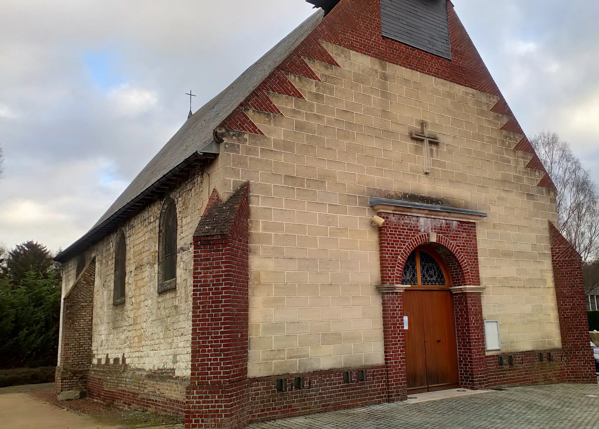 Photo showing: Église Saint-Quentin de Salouël‎