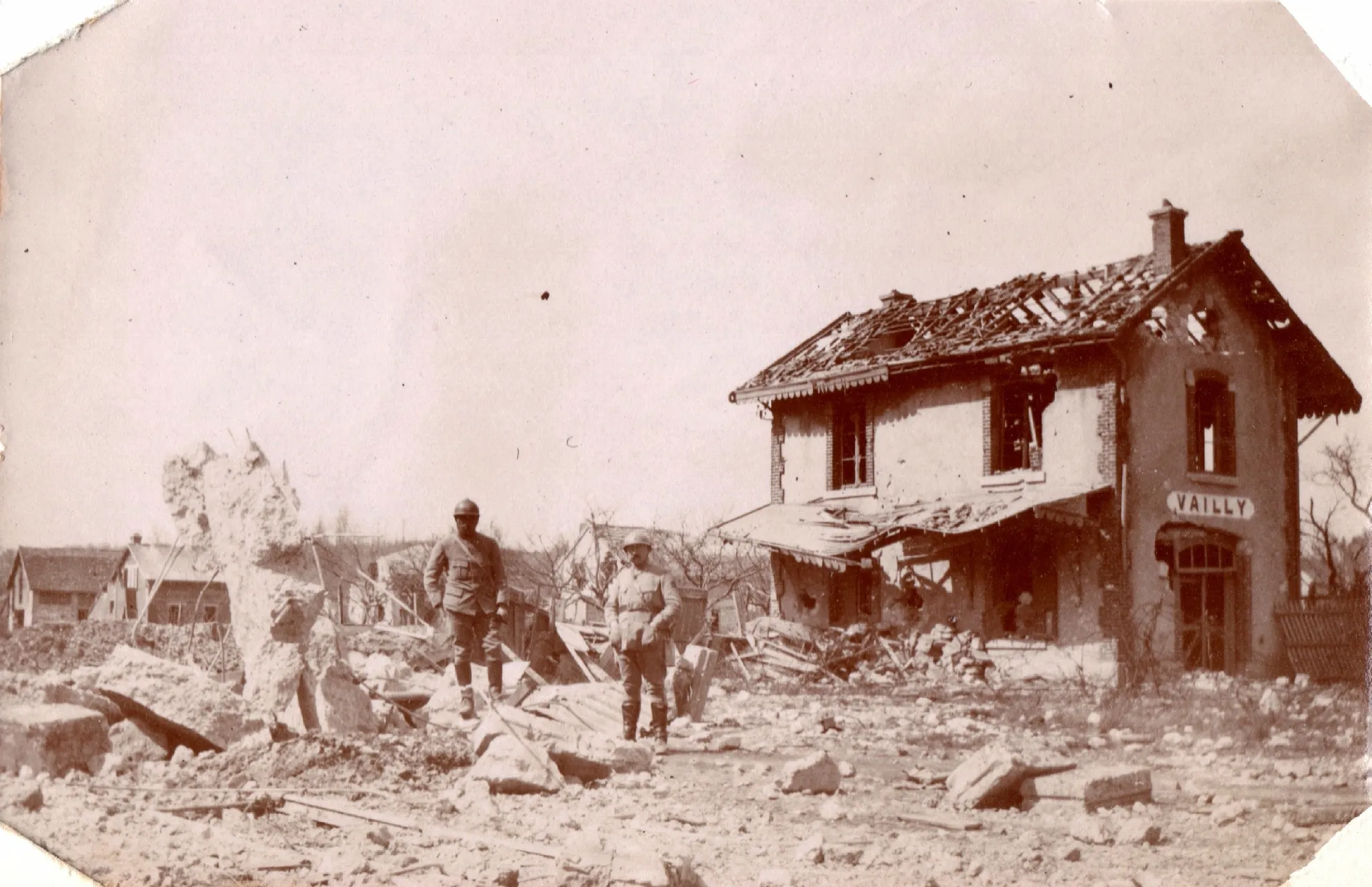 Photo showing: La gare détruite à l'issue de la guerre 14-18.
