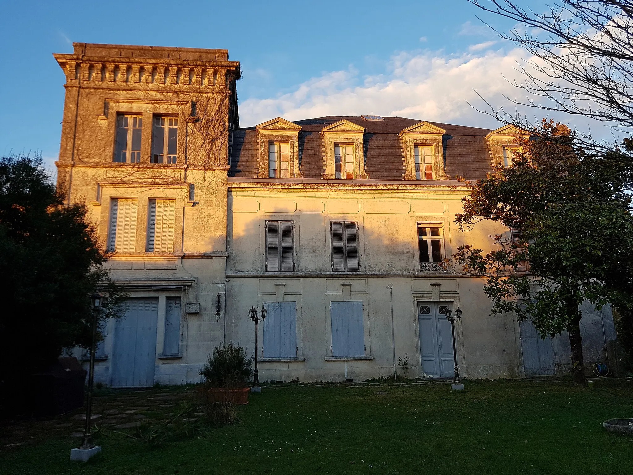 Photo showing: Château de Champblanc, Cherves-Richemont, Charente, France