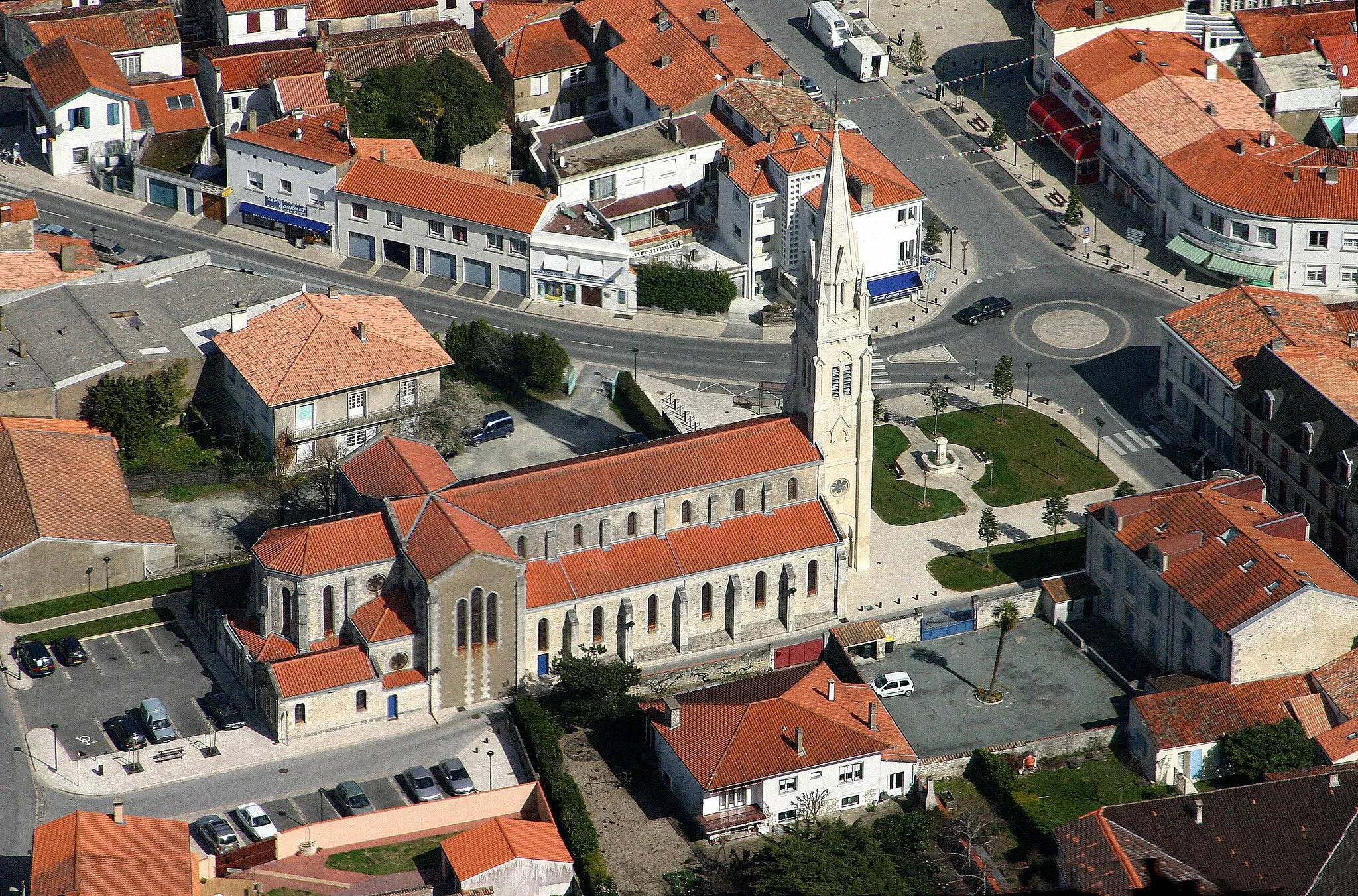 Photo showing: La Tremblade. Église du Sacré-Coeur