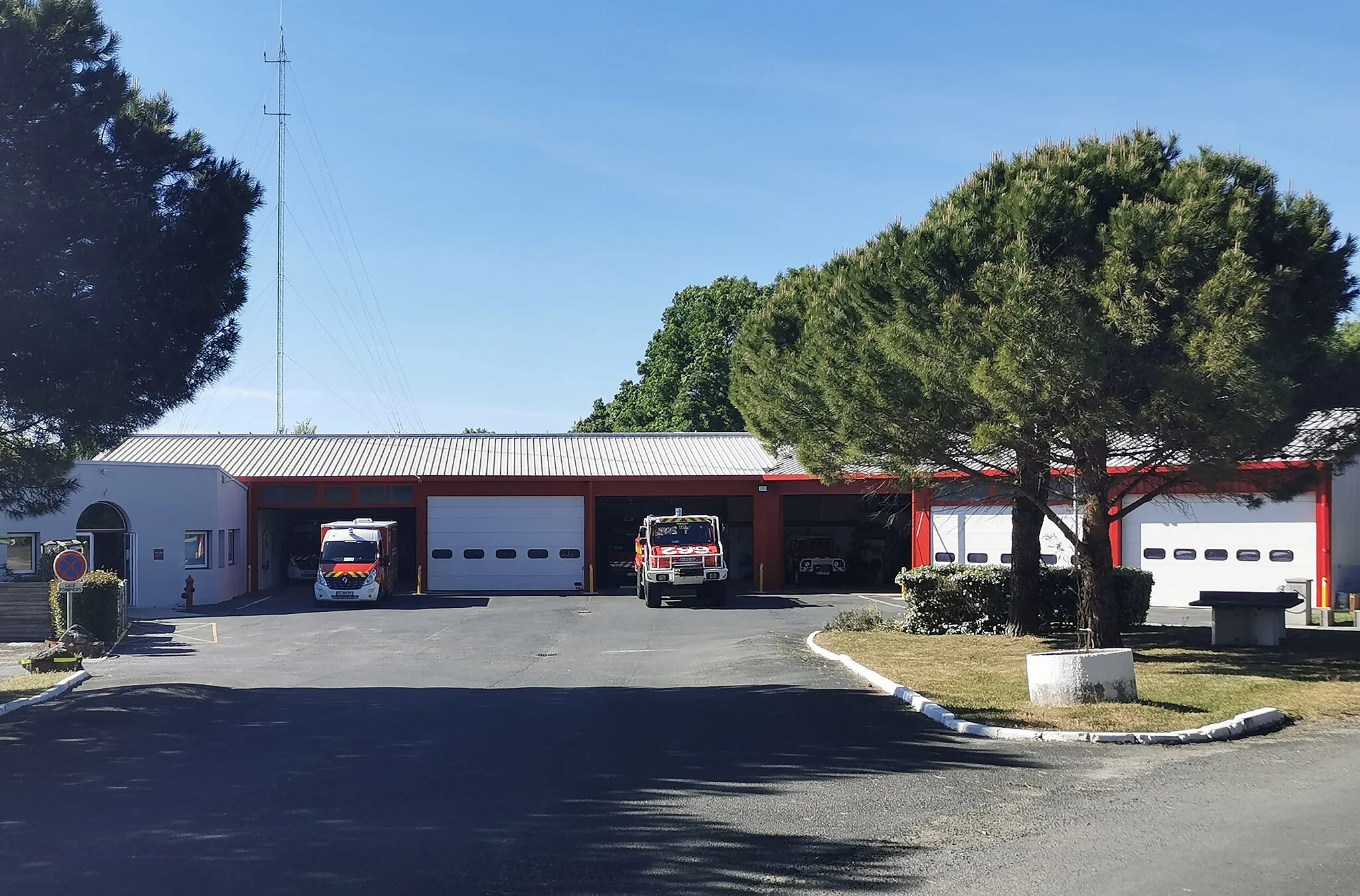 Photo showing: Le centre de secours des pompiers de La Tremblade