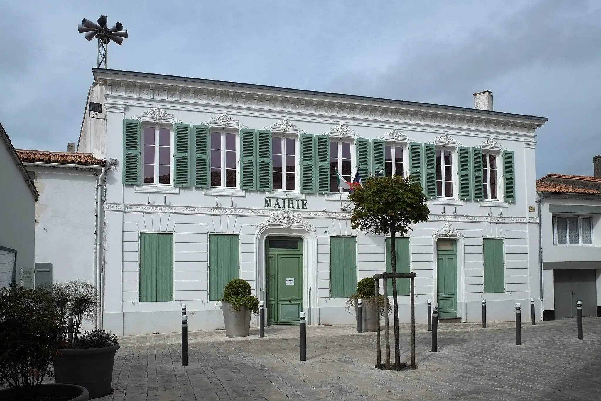 Photo showing: Mairie Le Bois-Plage-en-Ré Charente-Maritime France