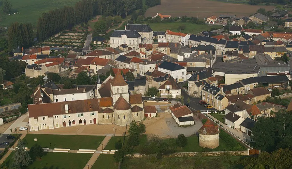 Photo showing: Vue Est de Lencloître