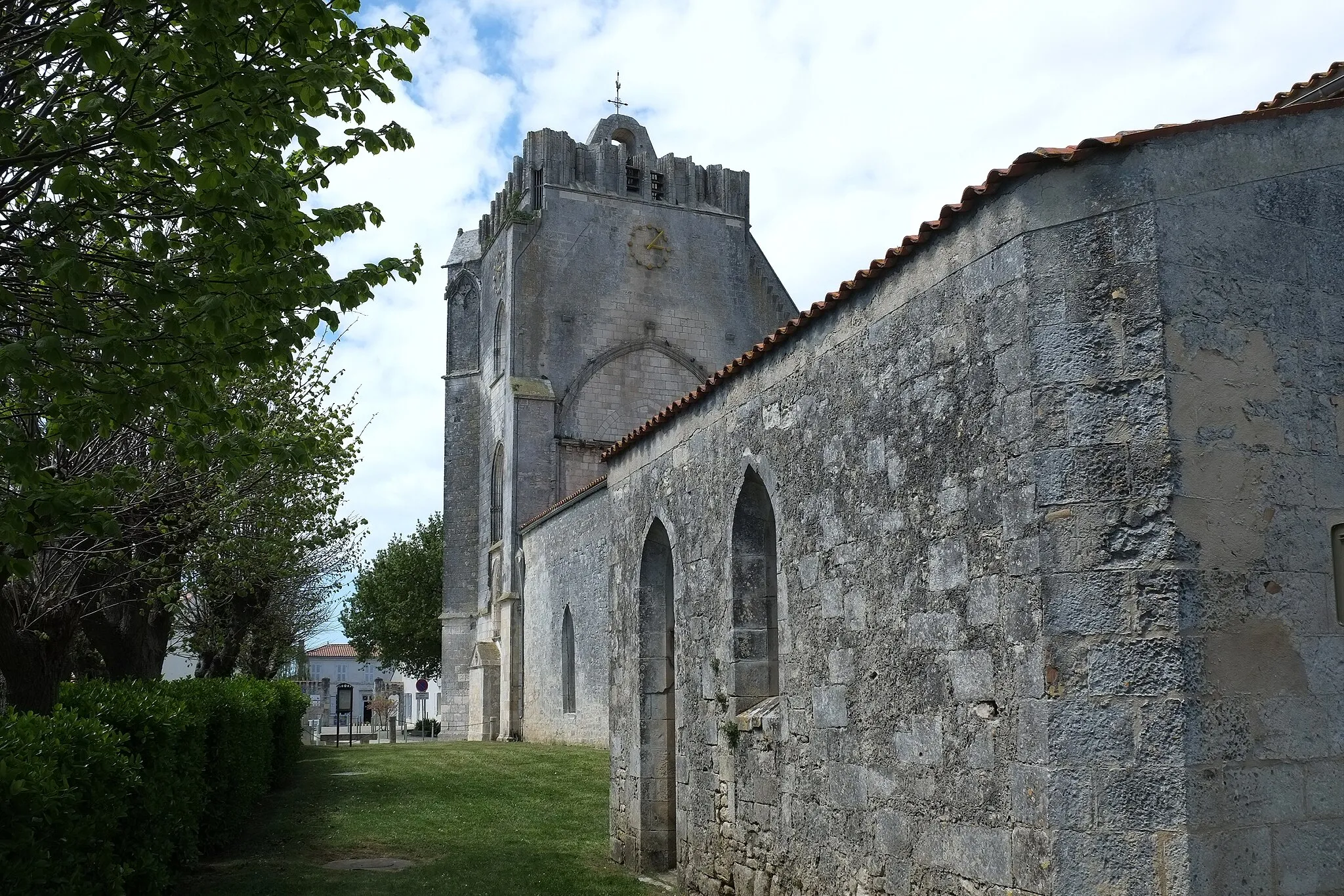 Photo showing: This building is classé au titre des monuments historiques de la France. It is indexed in the base Mérimée, a database of architectural heritage maintained by the French Ministry of Culture, under the reference PA00104793 .