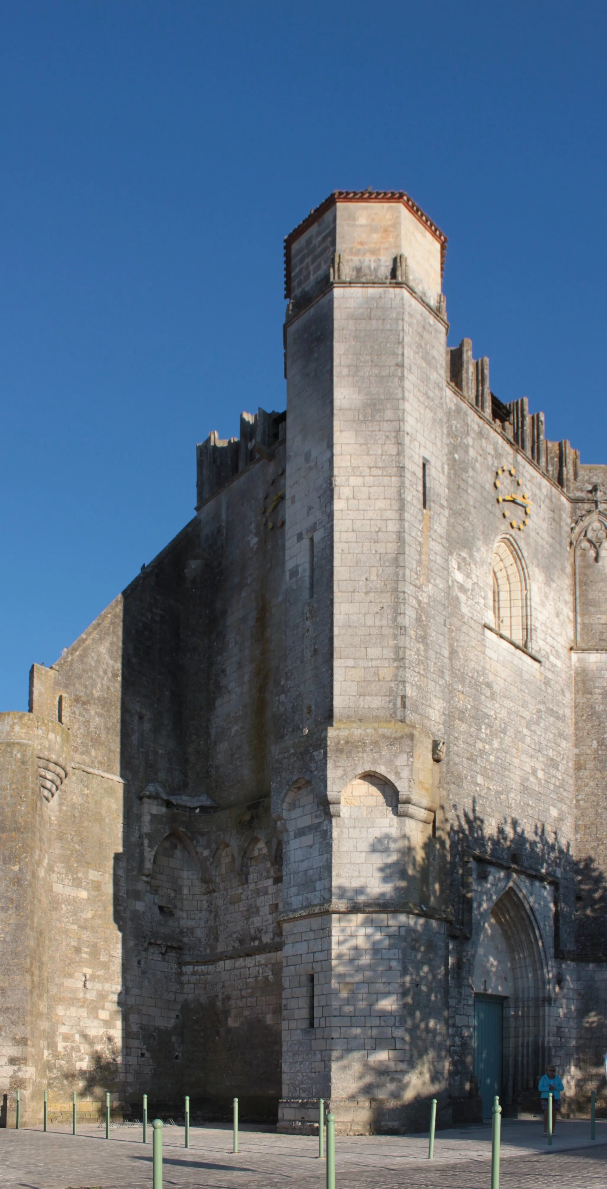 Photo showing: Église Saint-Pierre, Fr-17-Marsilly.