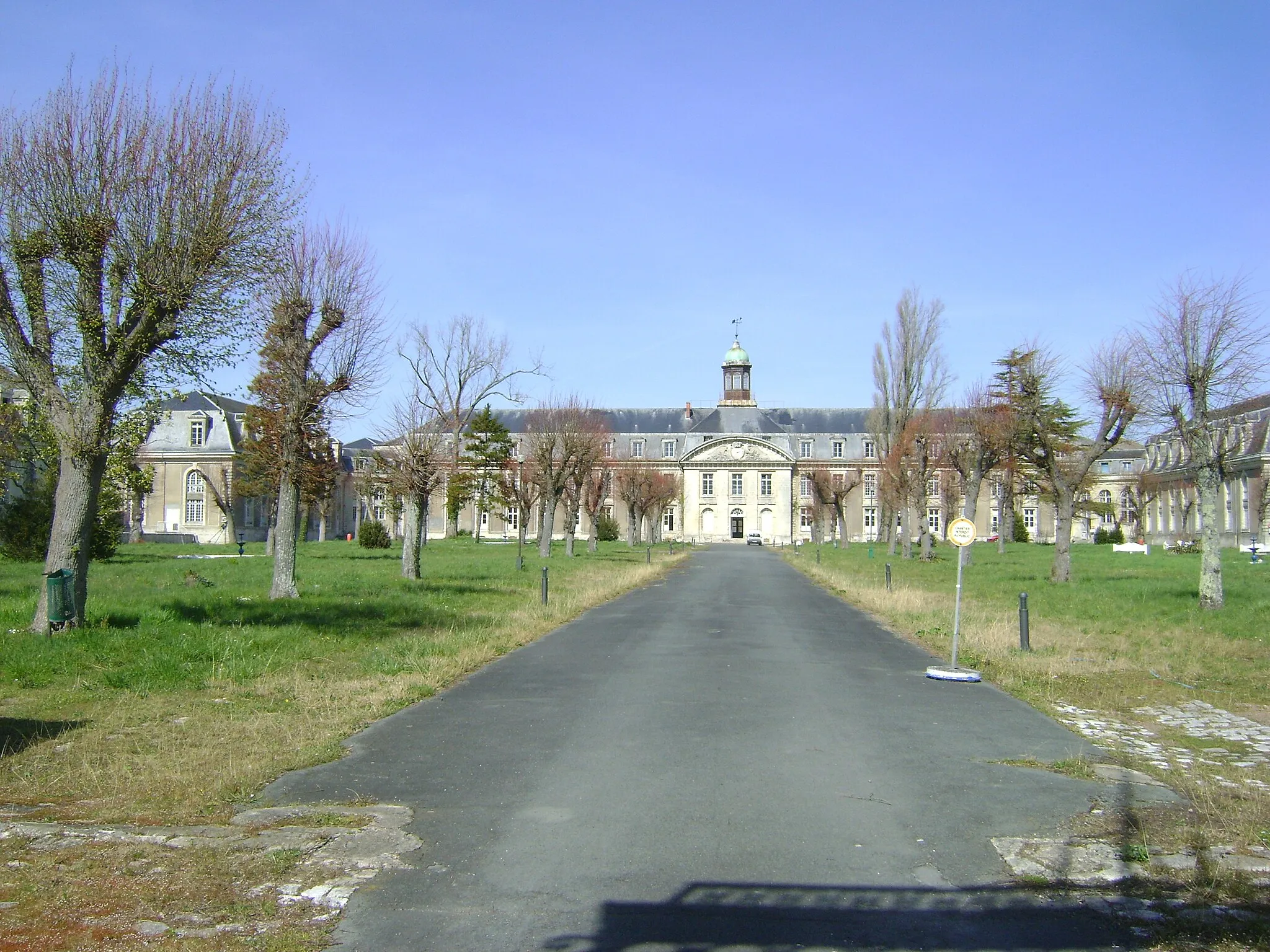 Photo showing: This building is inscrit au titre des monuments historiques de la France. It is indexed in the base Mérimée, a database of architectural heritage maintained by the French Ministry of Culture, under the reference PA00104867 .