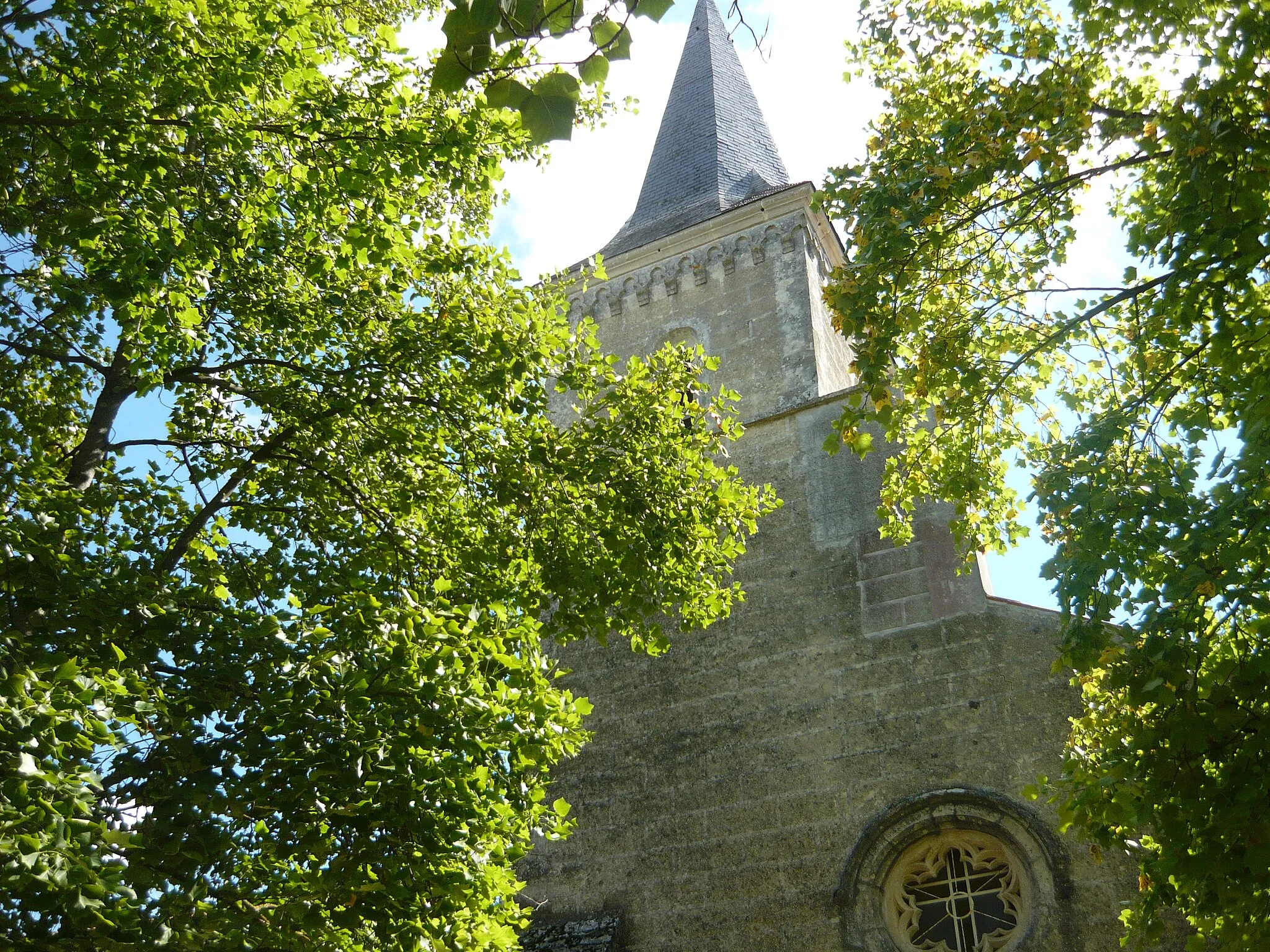 Photo showing: L'église de Saint-Georges-du-Bois en Charente-Maritime