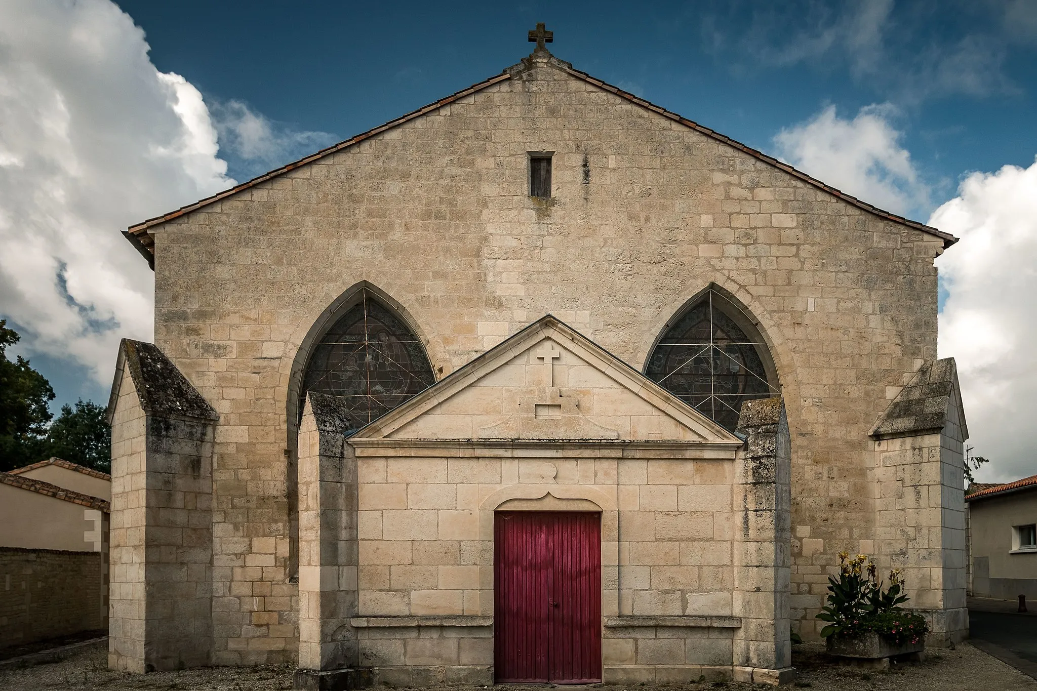 Photo showing: This building is indexed in the base Mérimée, a database of architectural heritage maintained by the French Ministry of Culture, under the reference PA00101368 .