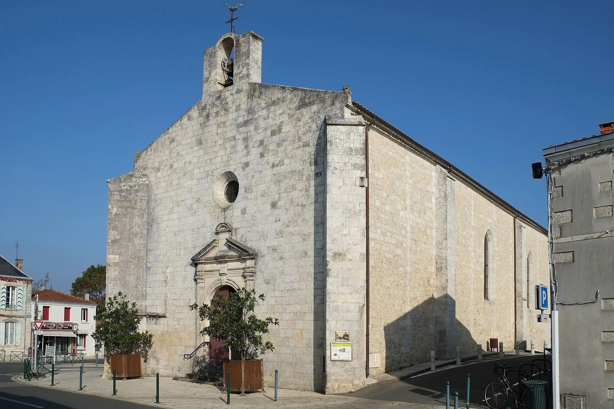 Photo showing: Église Saint-Candide Saint-Xandre Charente-Maritime France