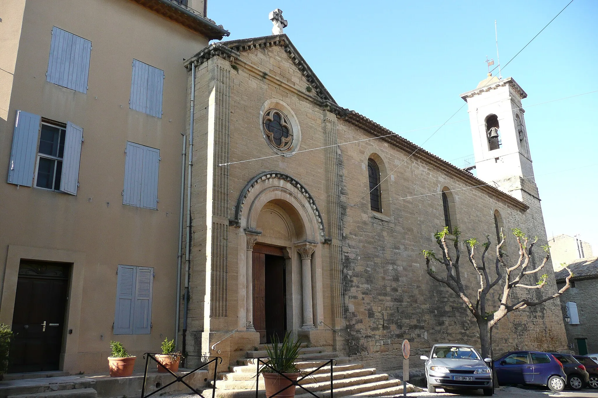Photo showing: Eglise à Châteauneuf-du-Pape.