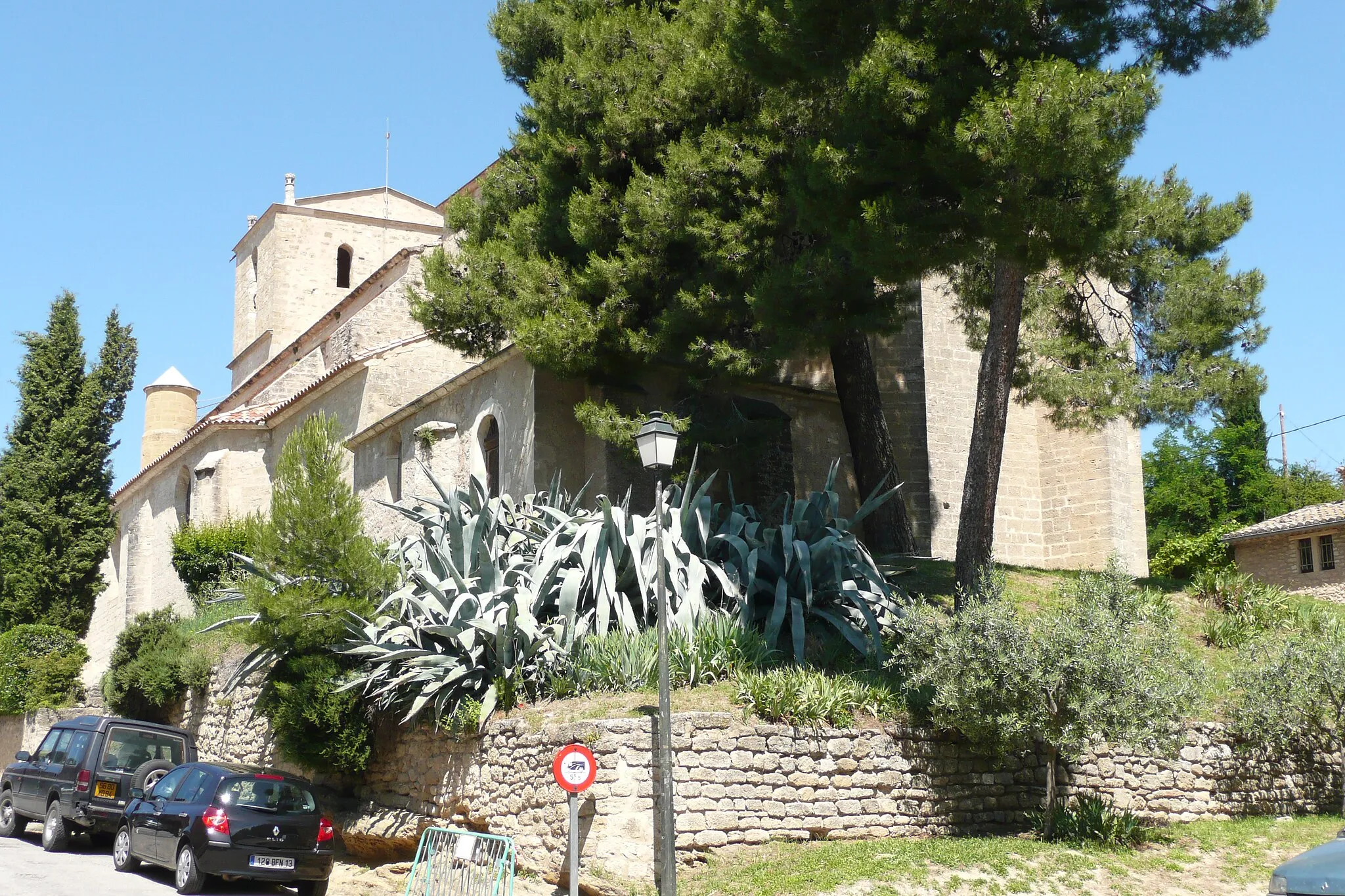 Photo showing: Église Notre-Dame-de-Beaulieu de Cucuron (Vaucluse, France).