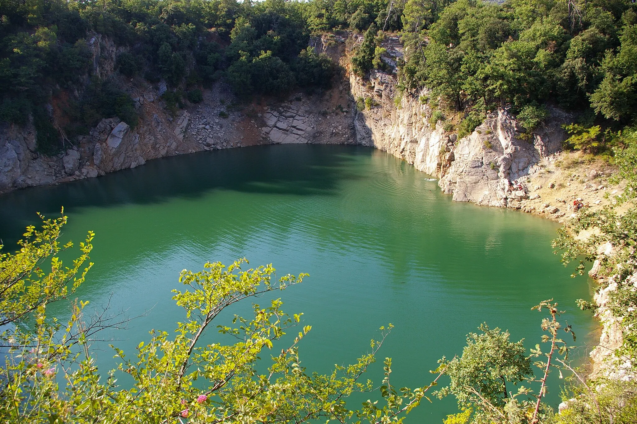Photo showing: The natural "Grand Laoutien" lake, Var, France