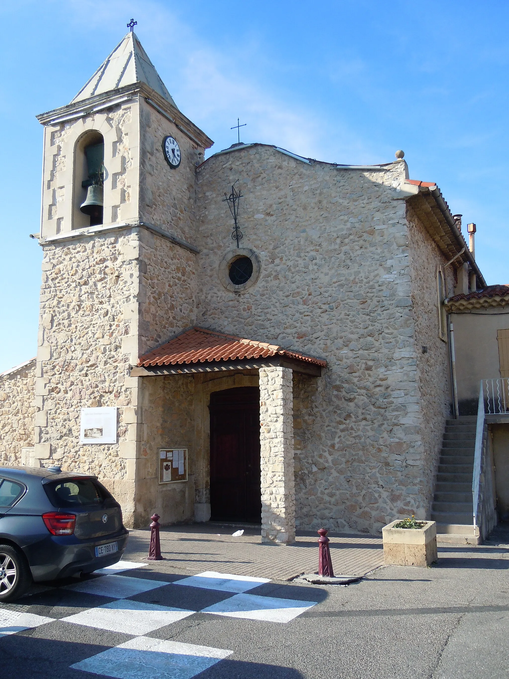 Photo showing: Eglise des Cadeneaux, sur la commune des Pennes-Mirabeau, consacrée le 3 mai 1739 par Mgr de Belsunce, Evêque de Marseille