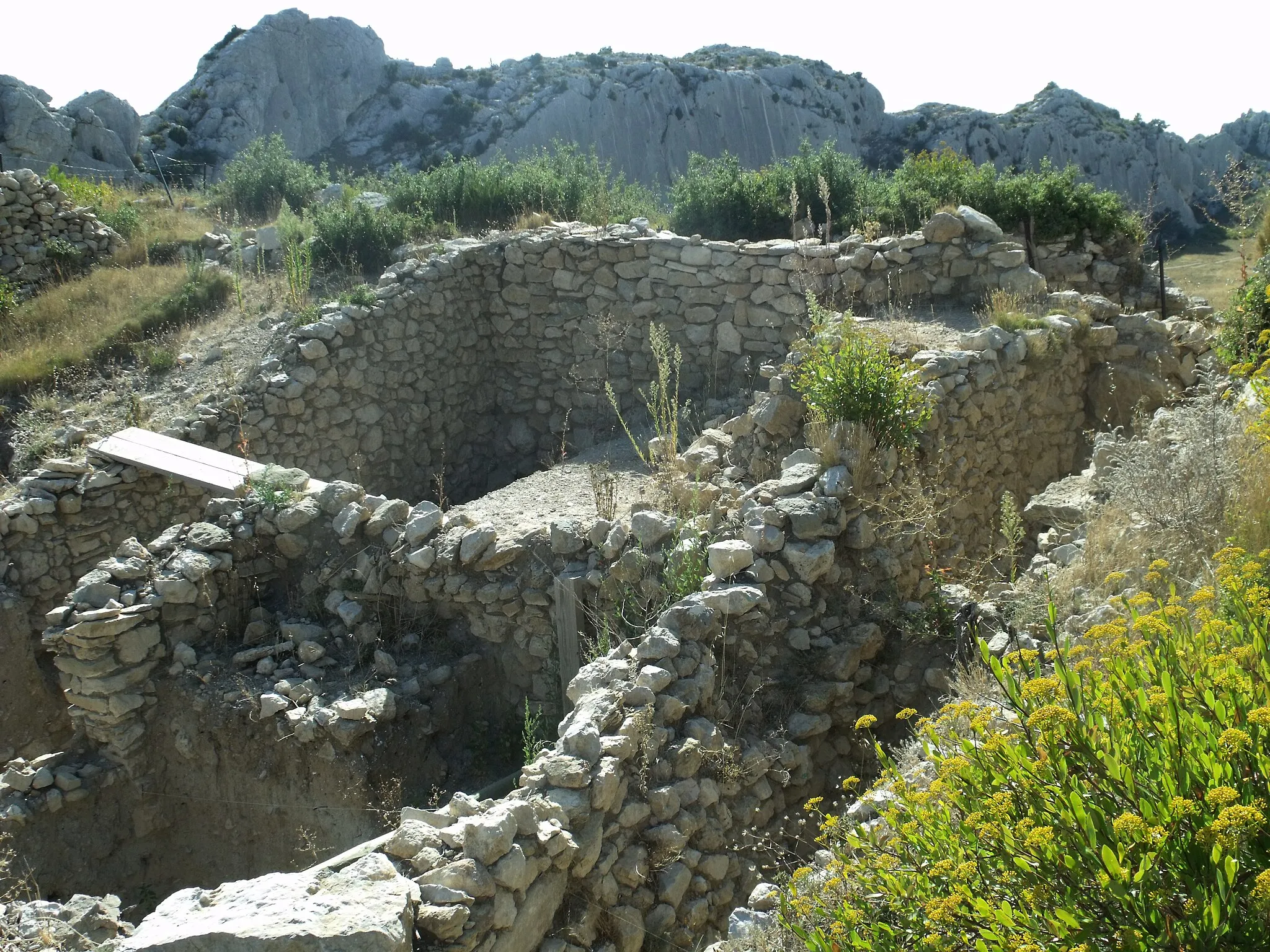 Photo showing: Maisons, Caisses de Jean-Jean. Mouriès, France.