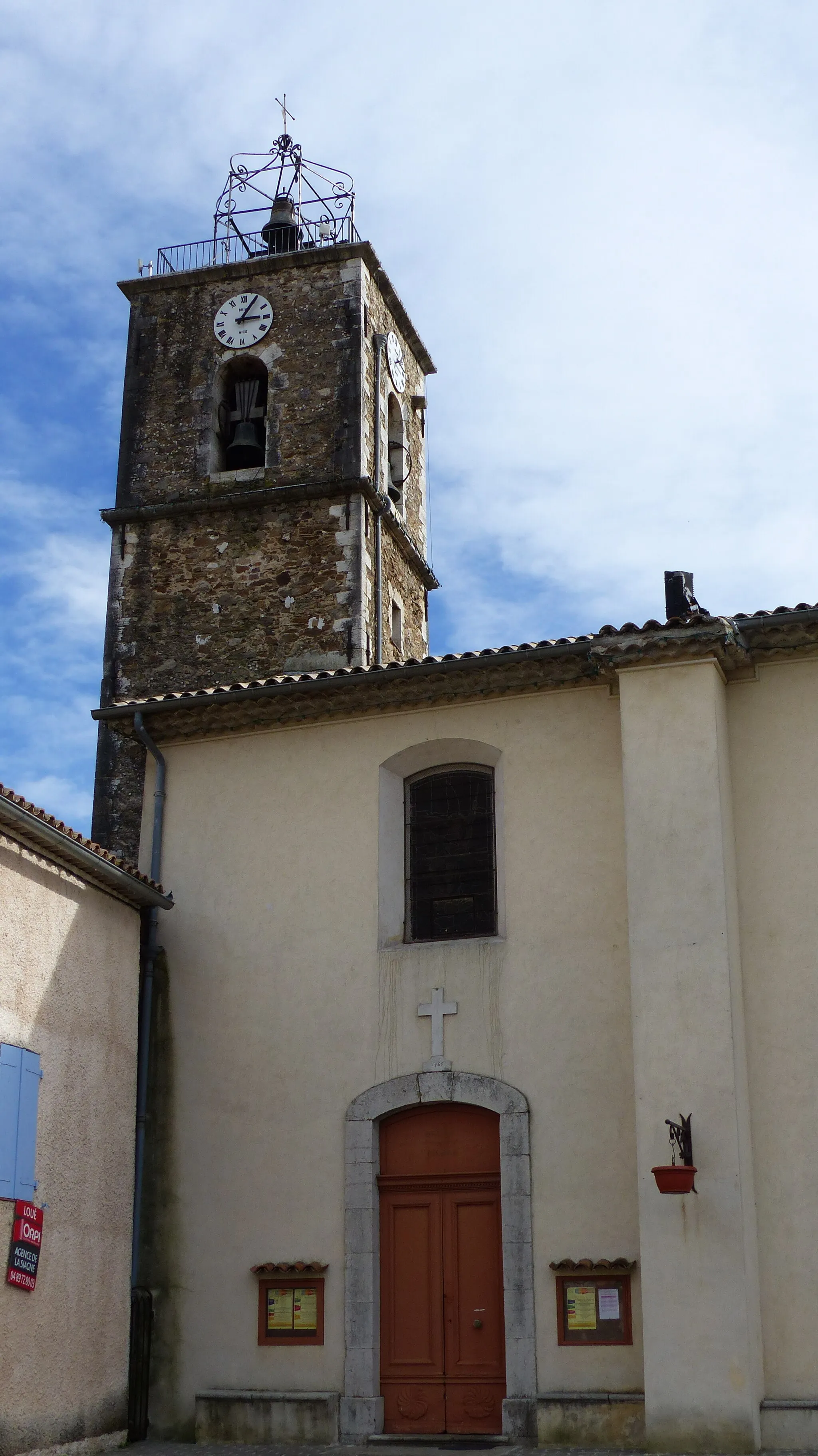 Photo showing: Église St Pierre à PEGOMAS (06)