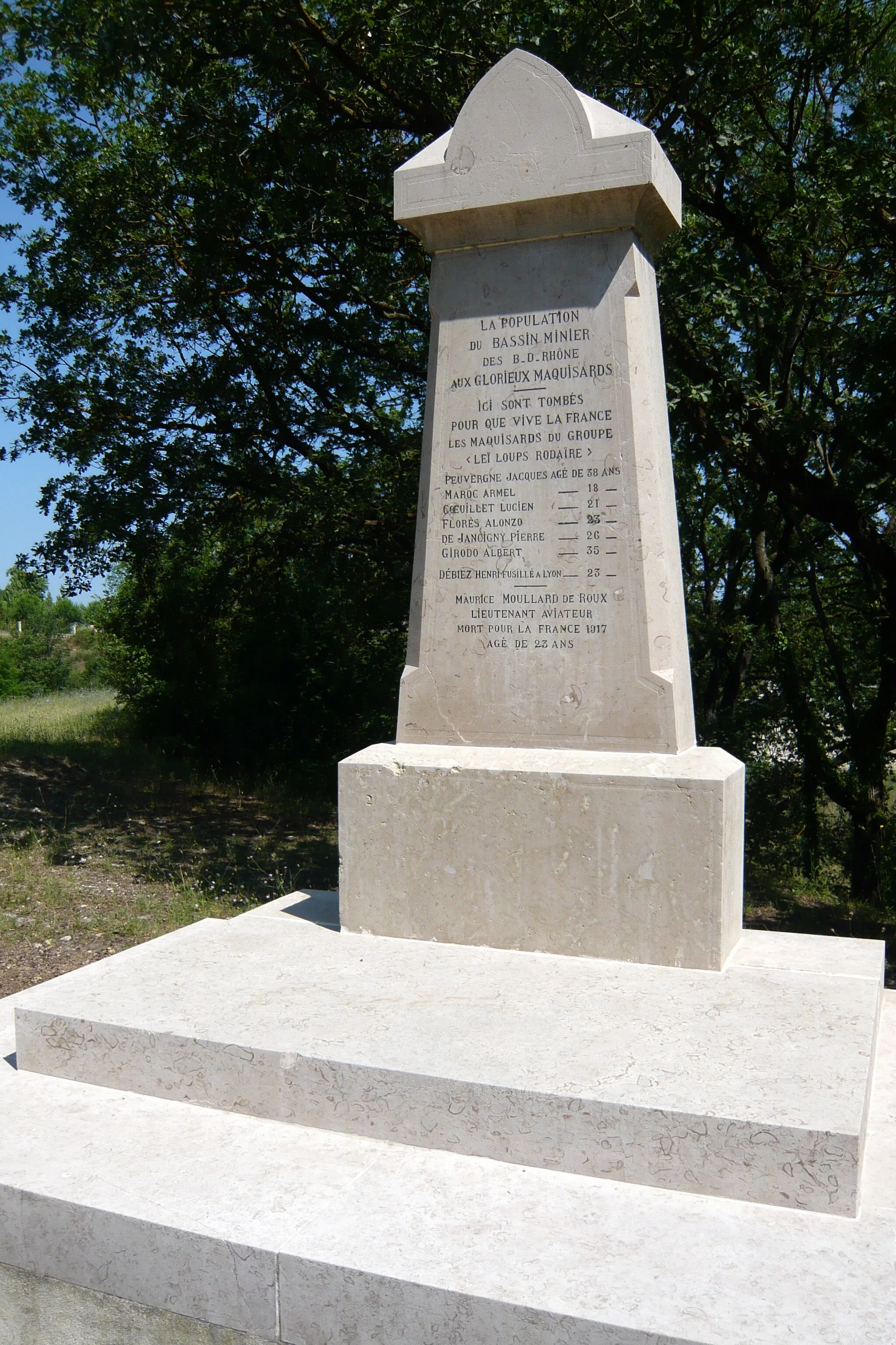 Photo showing: "Monument des Maquisards", D46a, Valdonne, Peypin, Bouches-du-Rhône (France)