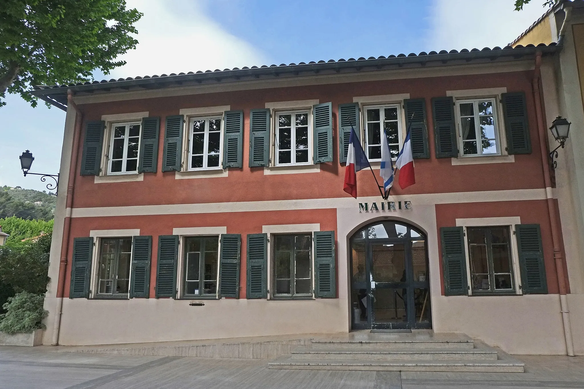 Photo showing: La mairie de Saint-André-de-la-Roche