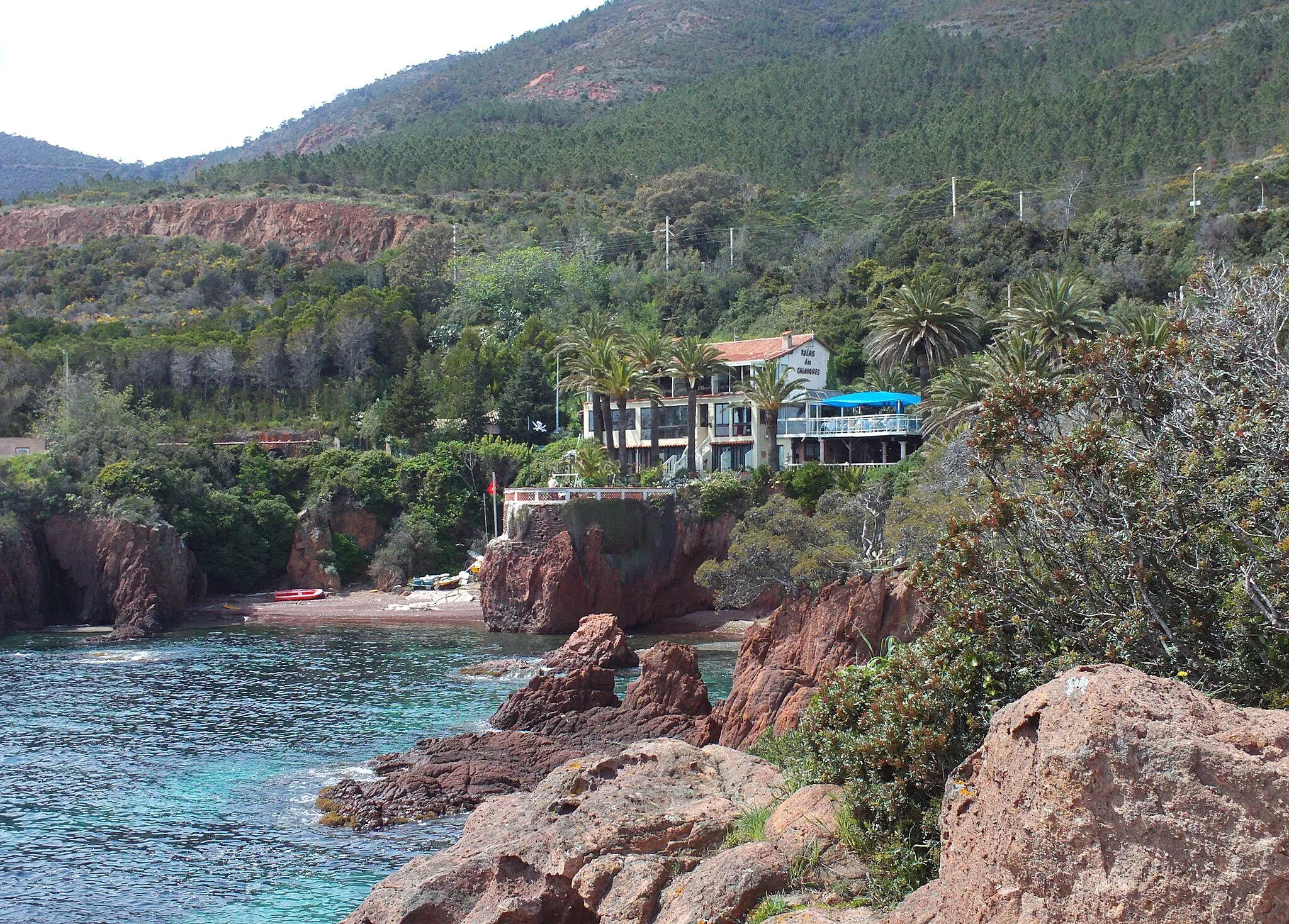 Photo showing: Les calanques (the inlets), Le Trayas (at Forêt Domaniale de l'Estérel), Commune de Saint Raphael, Var, Provence, France.