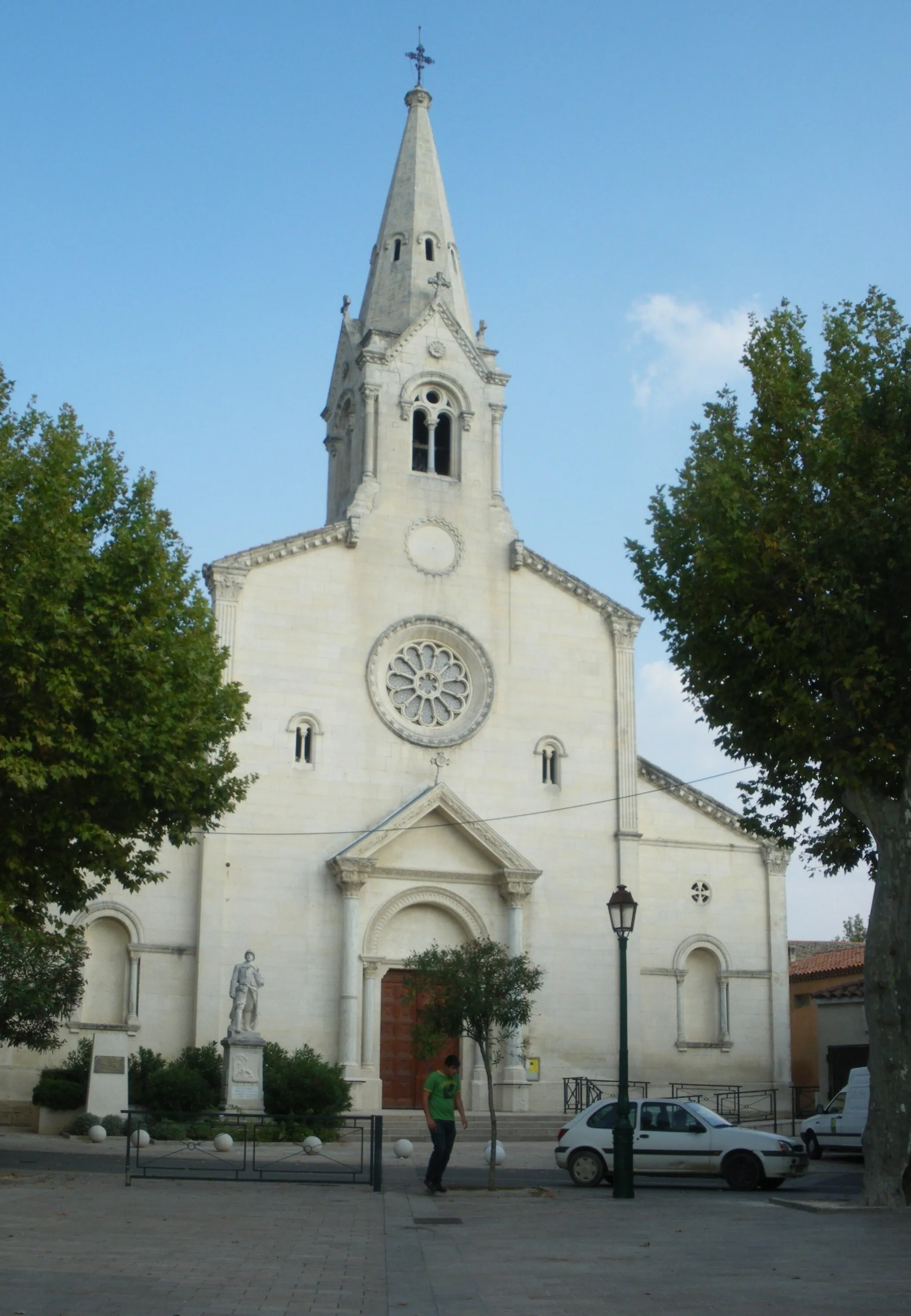 Photo showing: Church of Sainte Cécile les Vignes, Vaucluse, France