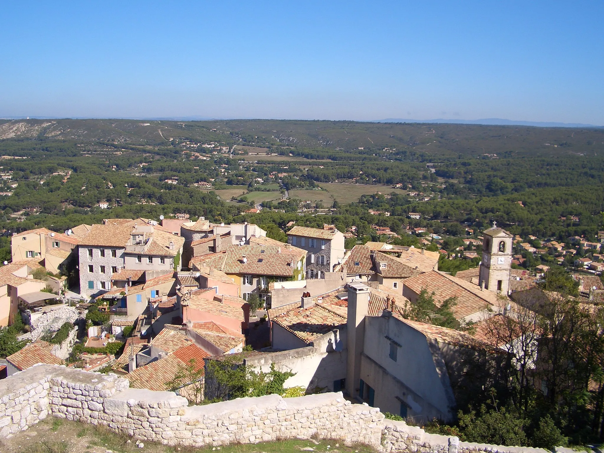 Photo showing: Vue générale du village de Ventabren (Bouches-du-Rhône)