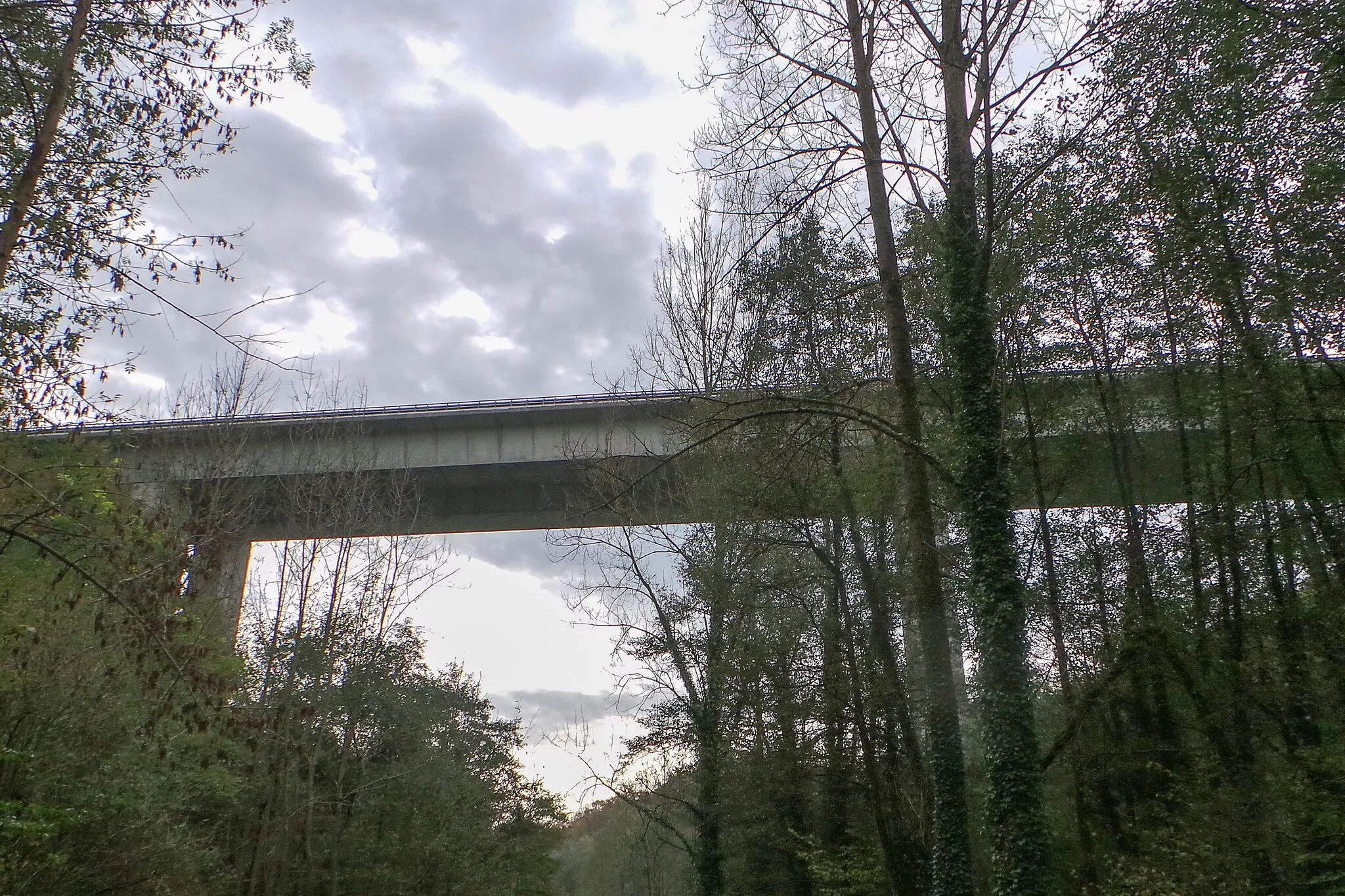 Photo showing: Viaduc de la Fure / Autoroure A48, Isére France