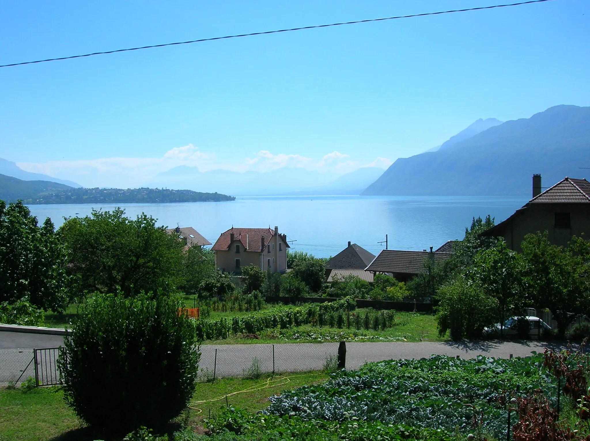 Photo showing: Lake of Bourget - Savoy - Alps - France : Lac du Bourget - Savoie - Alpes - France