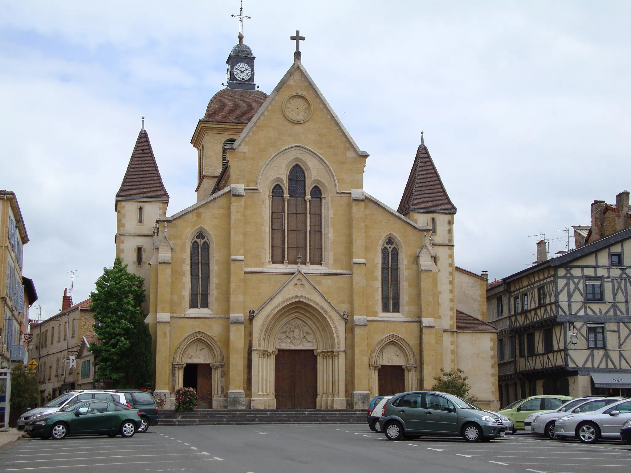 Photo showing: Charlieu (Loire, Fr) église paroissiale St.Philibert