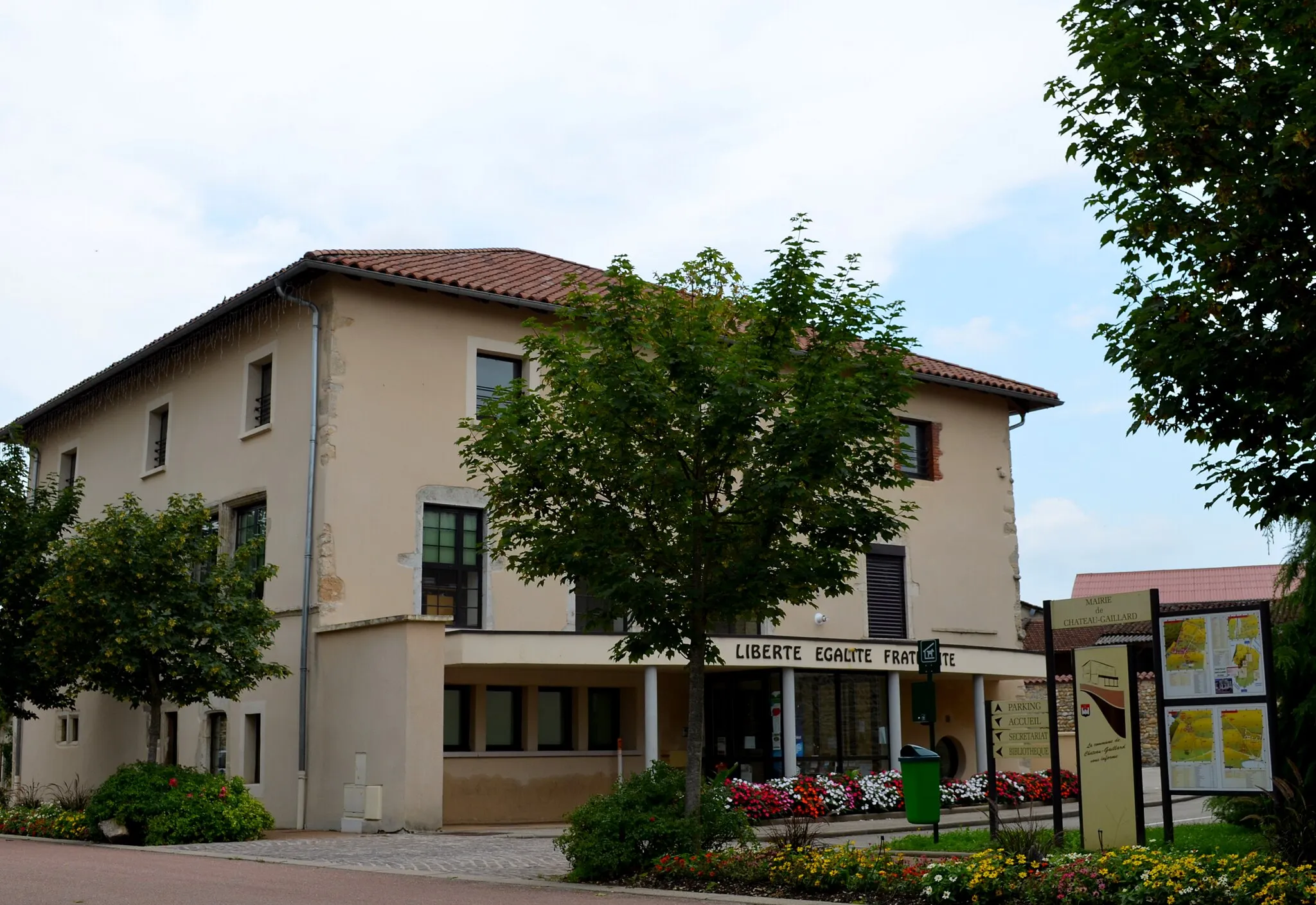 Photo showing: Mairie de Château-Gaillard (Ain).