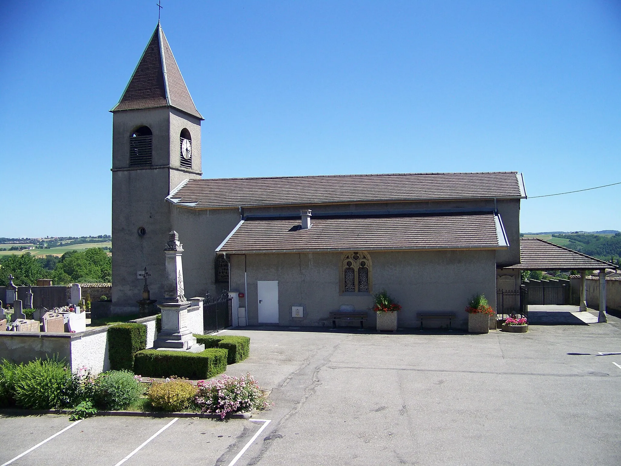 Photo showing: Église de Chuzelles