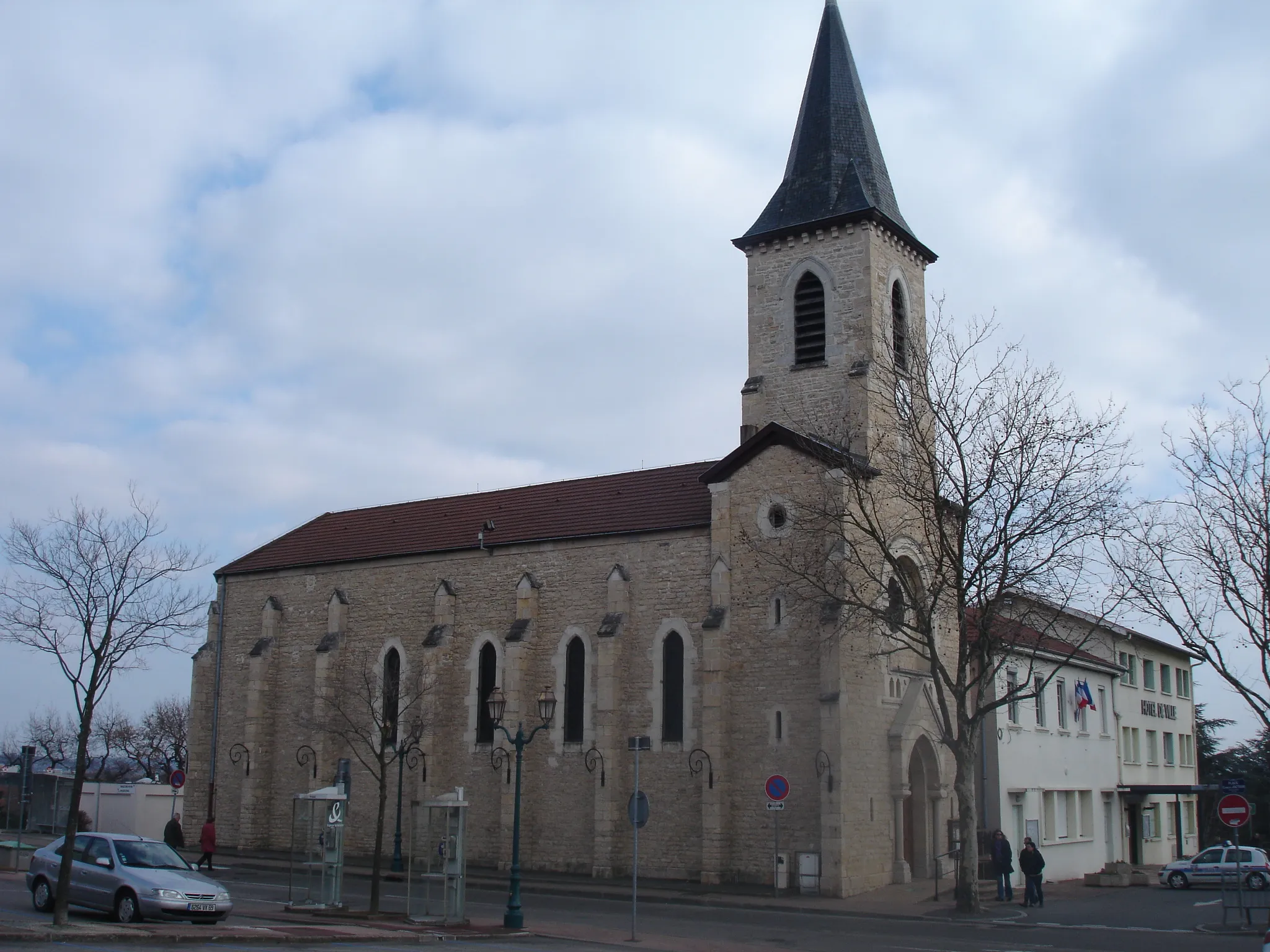 Photo showing: Corbas (69) : l'église