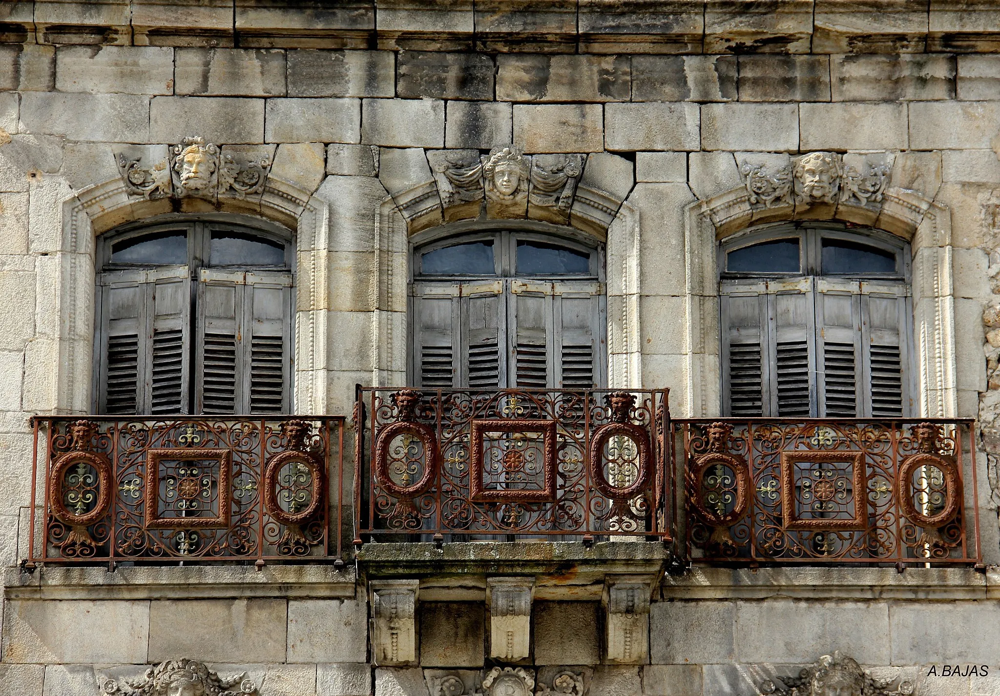 Photo showing: ancienne façade Craponne
