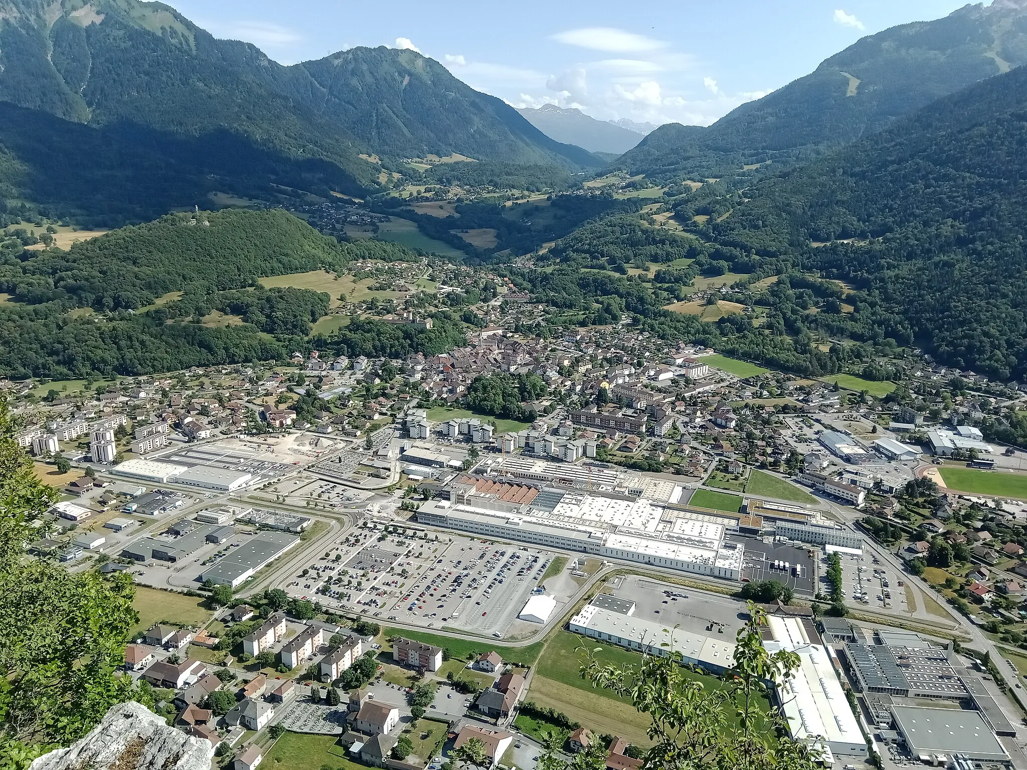 Photo showing: Faverges vu depuis le roc de Viuz, Faverges-Seythenex, Haute-Savoie, France