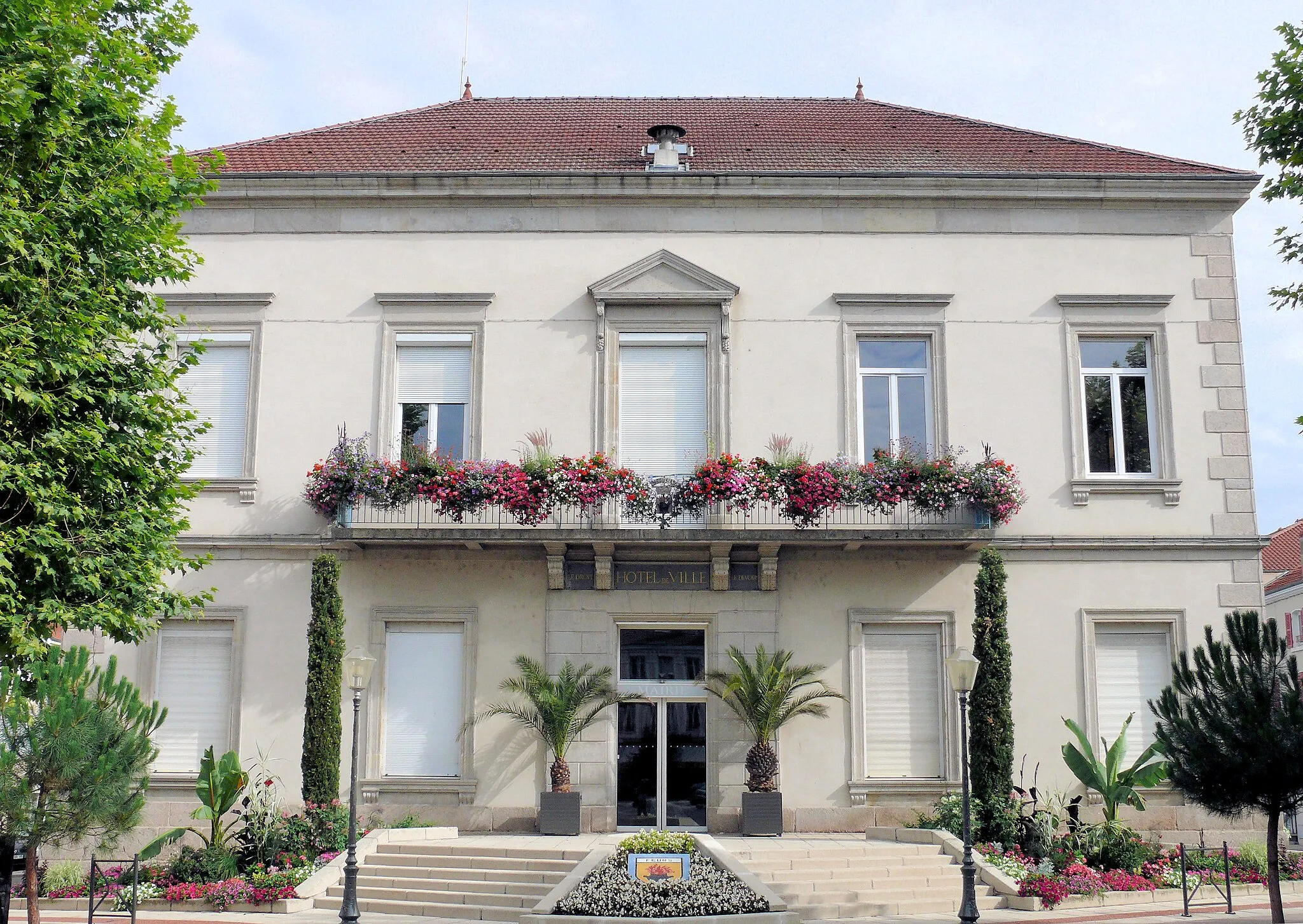 Photo showing: Feurs - Hôtel de ville