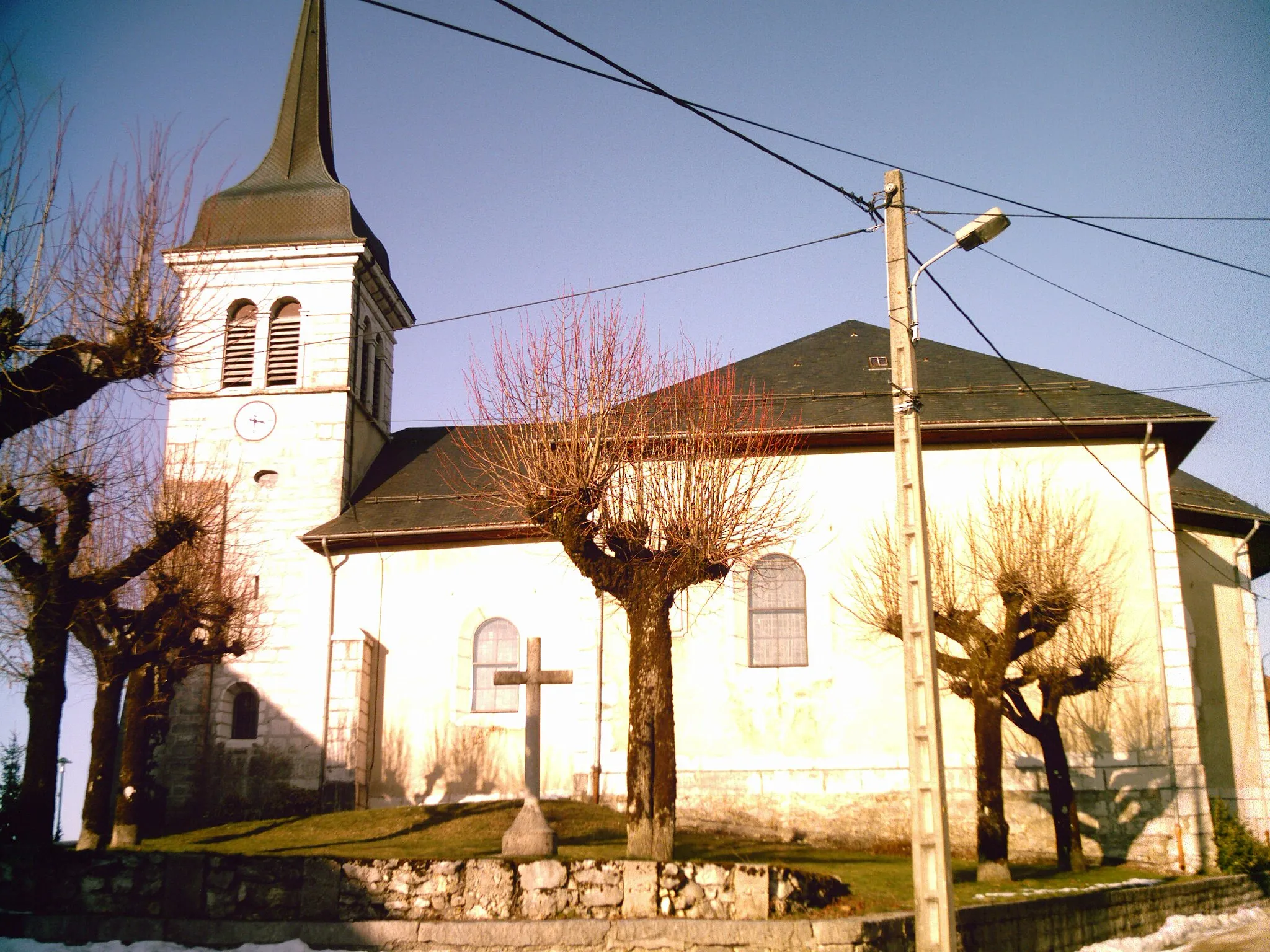 Photo showing: L'église d'Hauteville-Lompnès