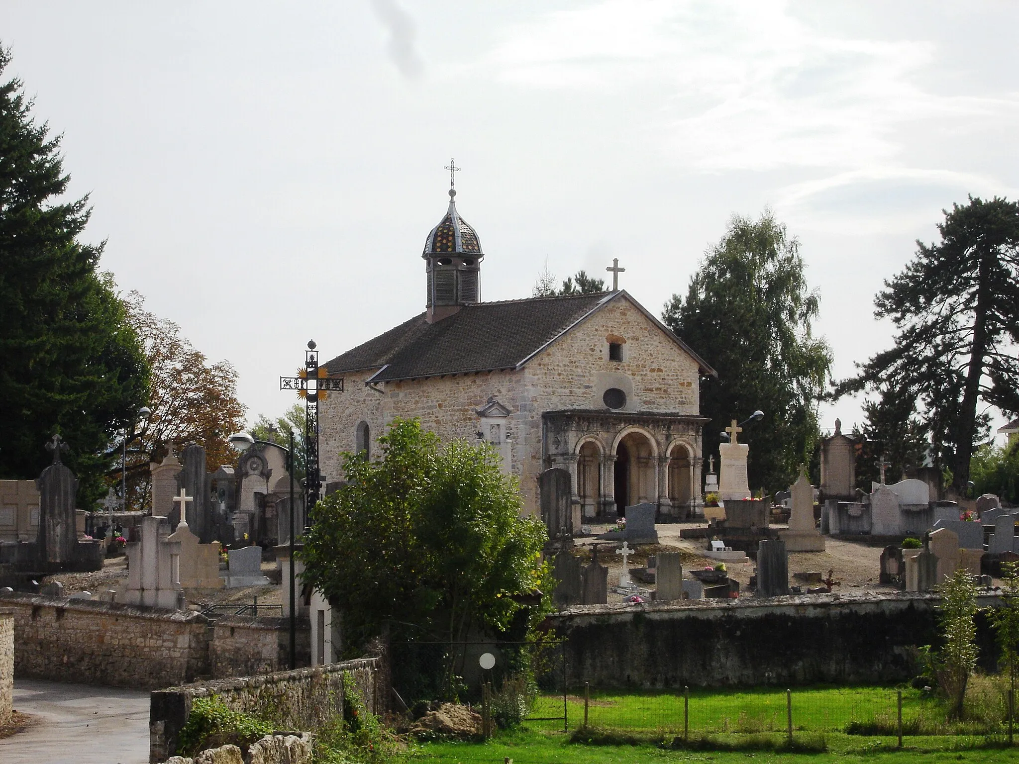 Photo showing: Chapelle du Plastre-de-là-Croix - Cimetière de LAGNIEU  (01150-FRANCE)