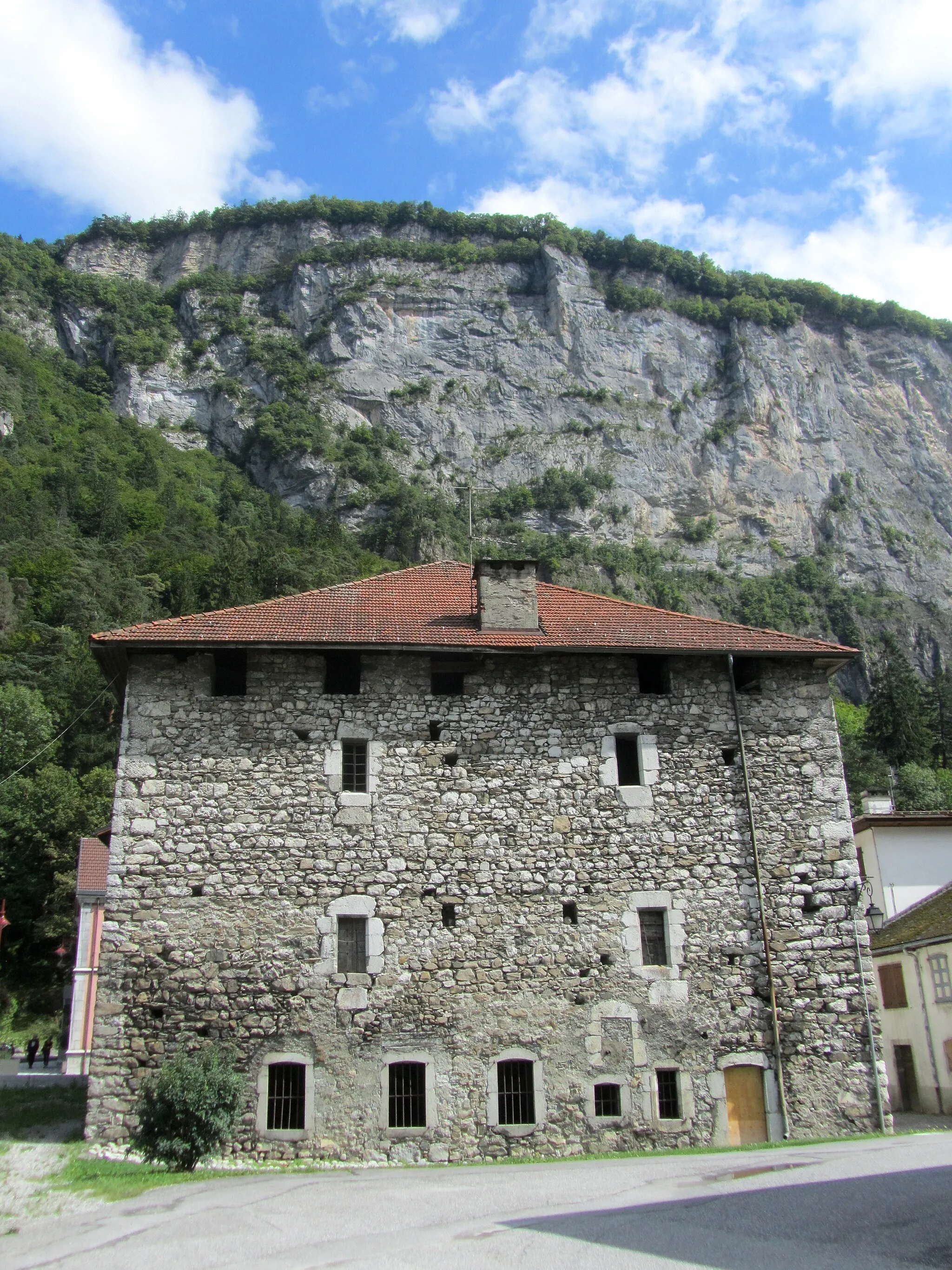 Photo showing: la Maison Forte de Loche, à Magland