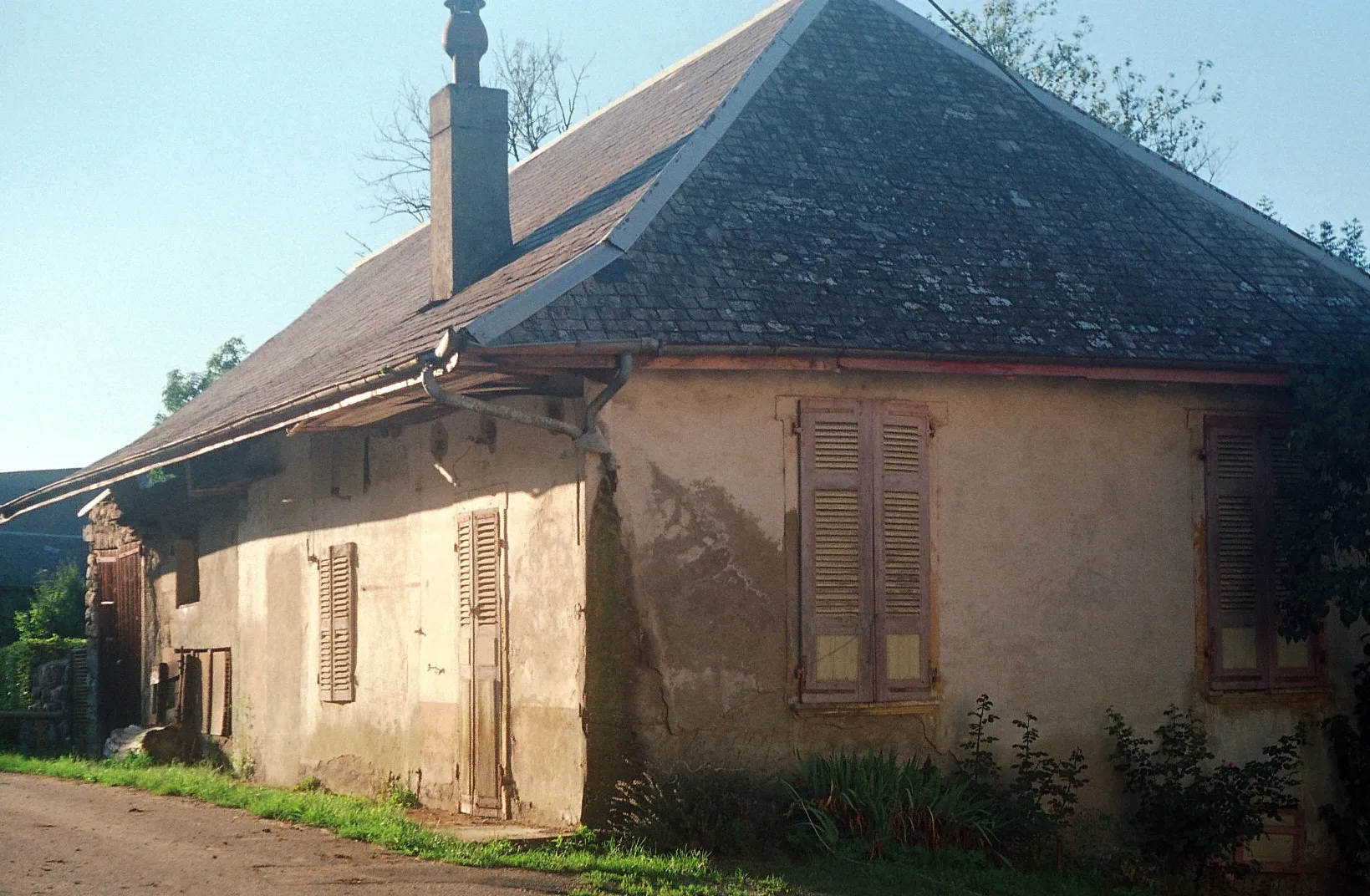 Photo showing: Maison typique à Oilly, commune de Marcellaz-Albanais (Haute-Savoie, France), août 2010