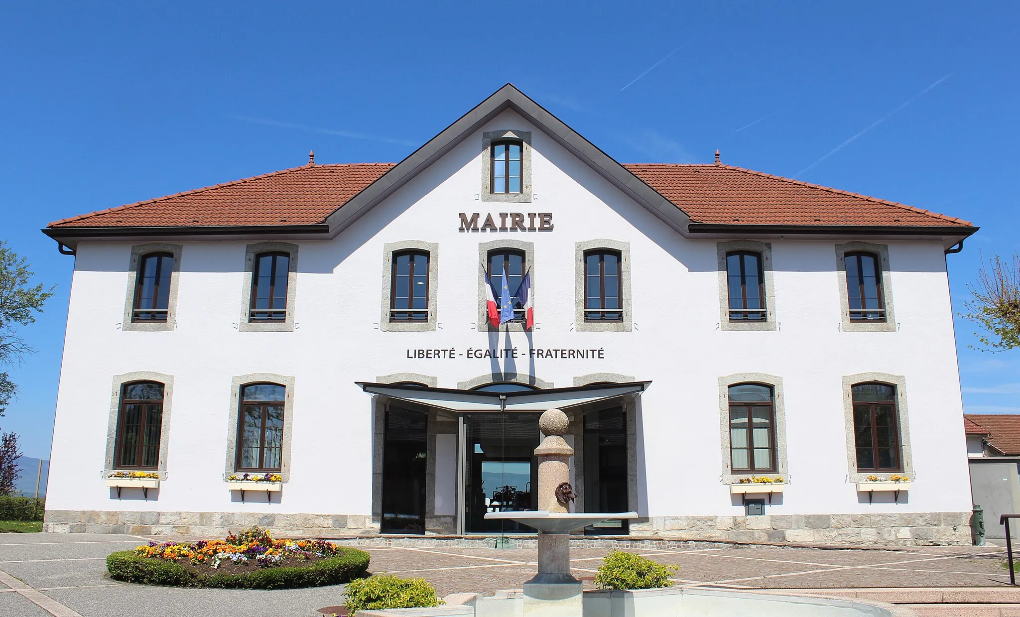 Photo showing: Mairie de Messery.