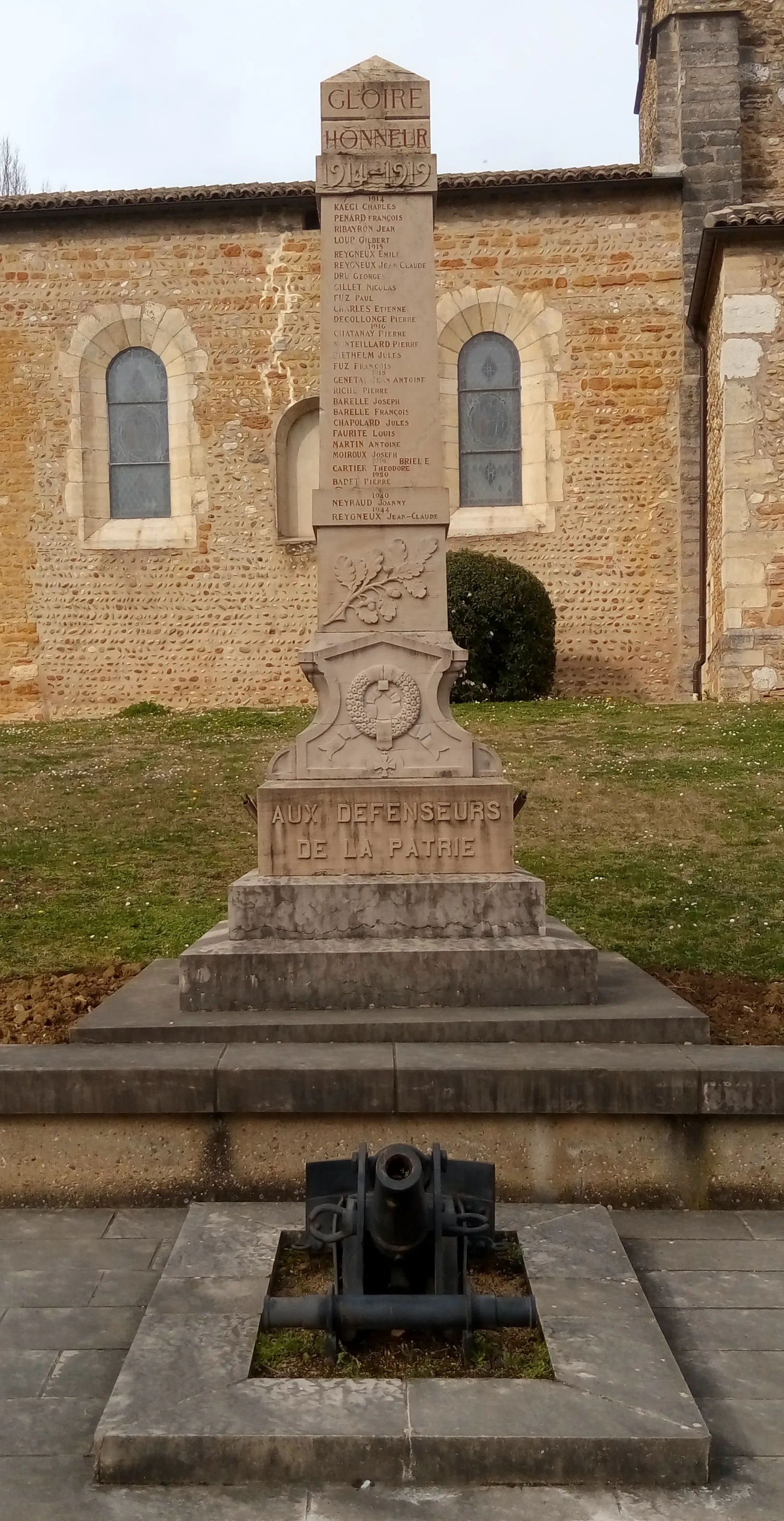 Photo showing: Monument aux morts de Montanay (Rhône, France).