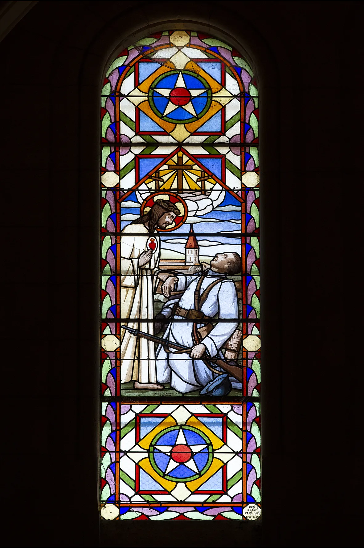 Photo showing: Vitrail patriotique de l'église d'Orliénas